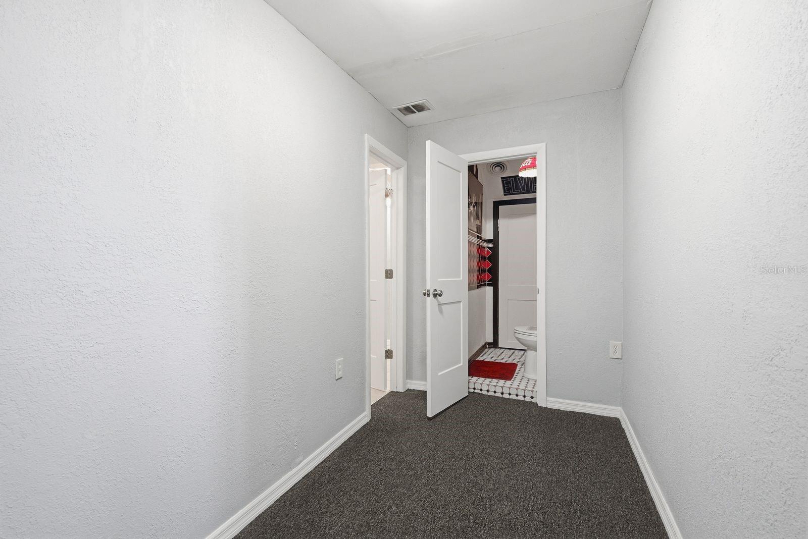 6309 WERNER AVE — photo 24
