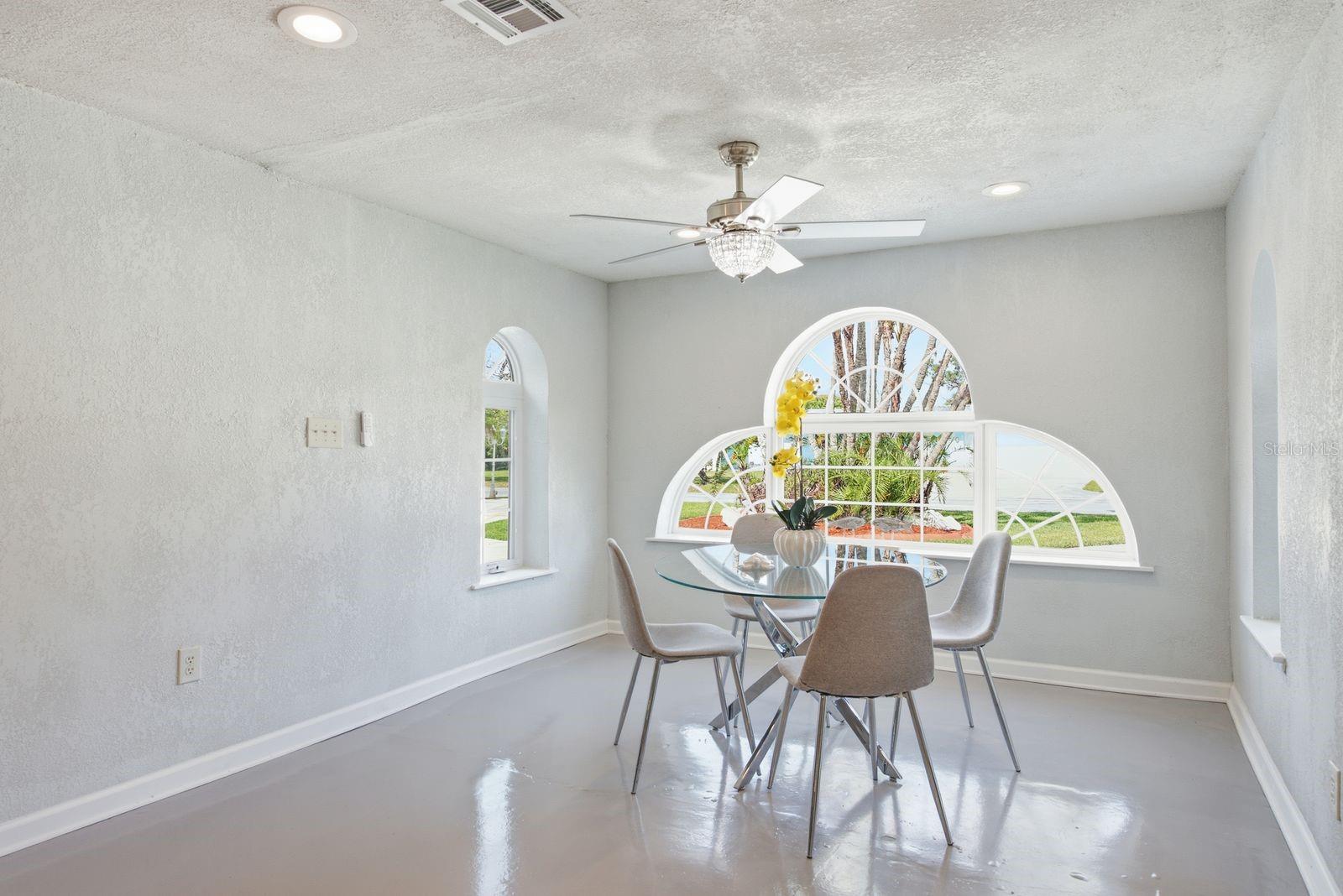 6309 WERNER AVE — photo 11