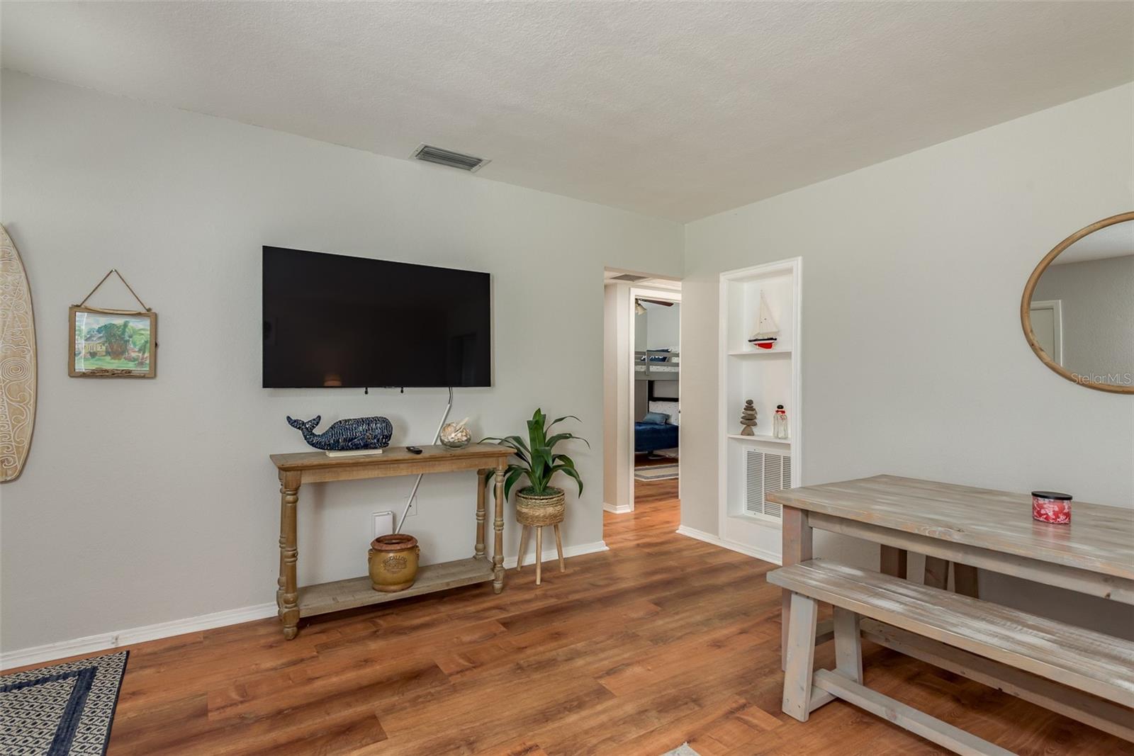 1253 UNION ST — photo 17