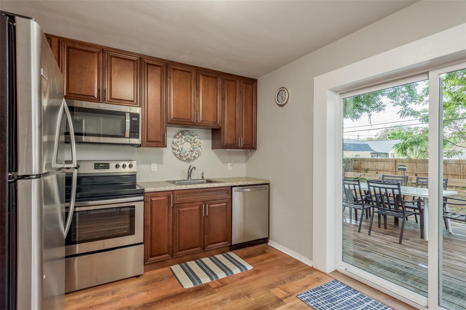 1253 UNION ST — photo 19