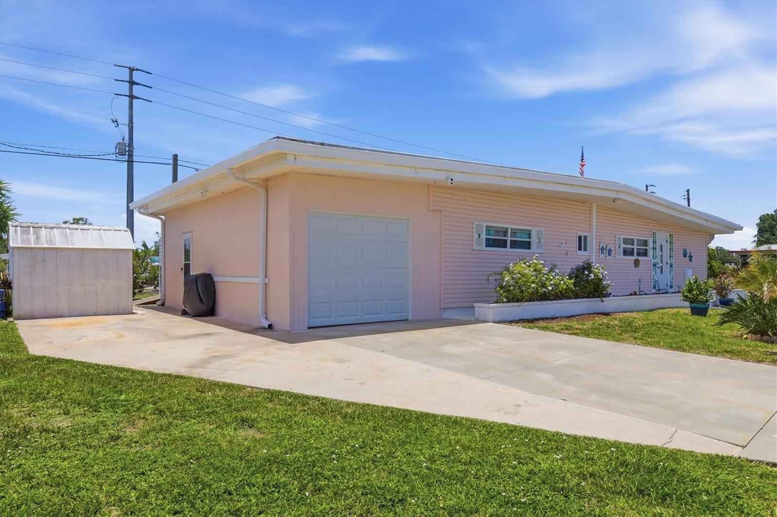 1006 42ND AVENUE DR E — photo 2