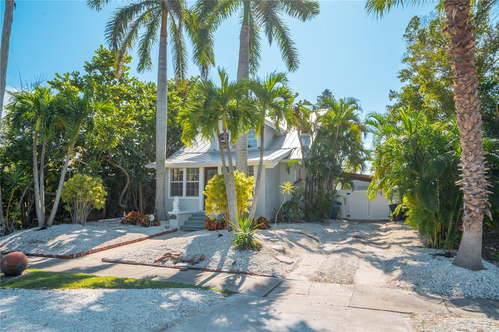 3310 E MARITANA DR — photo 5