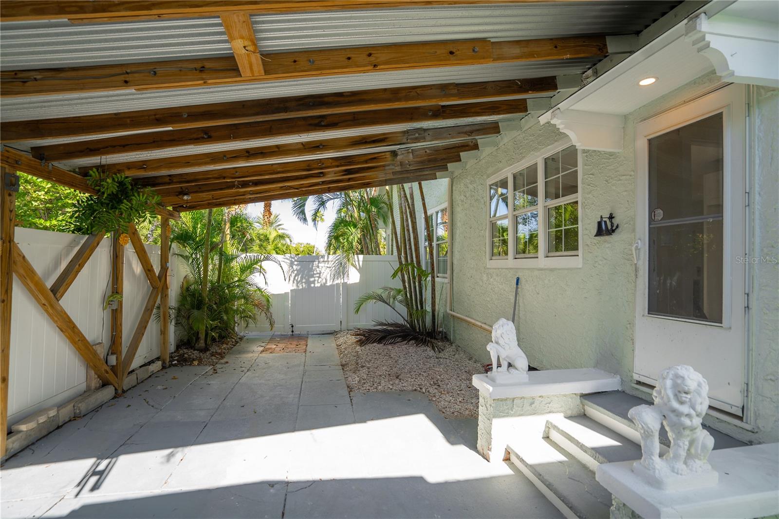3310 E MARITANA DR — photo 9
