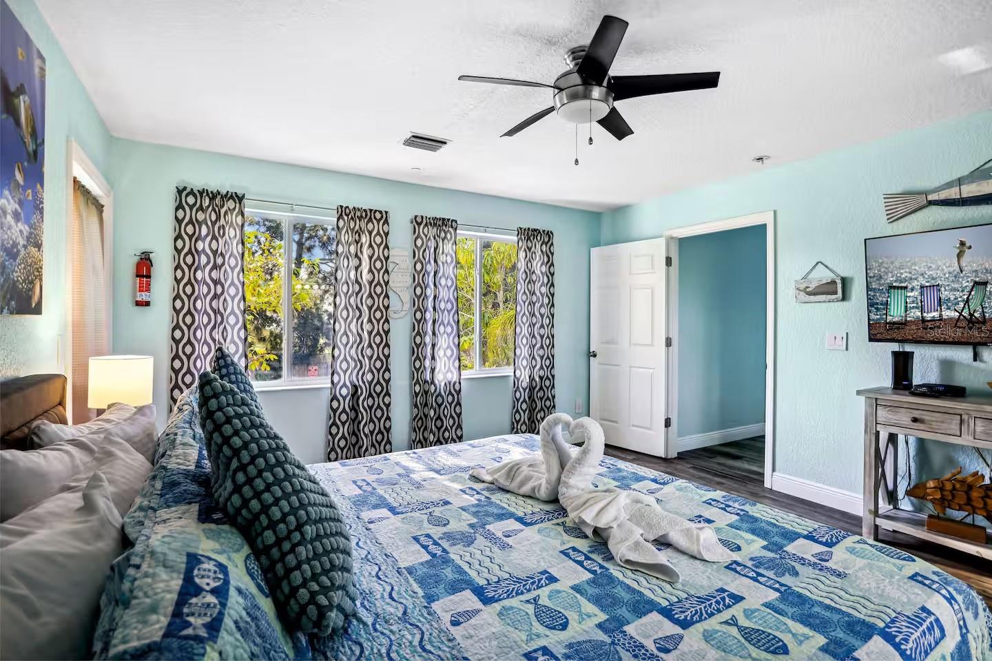 12201 GULF BLVD — photo 32