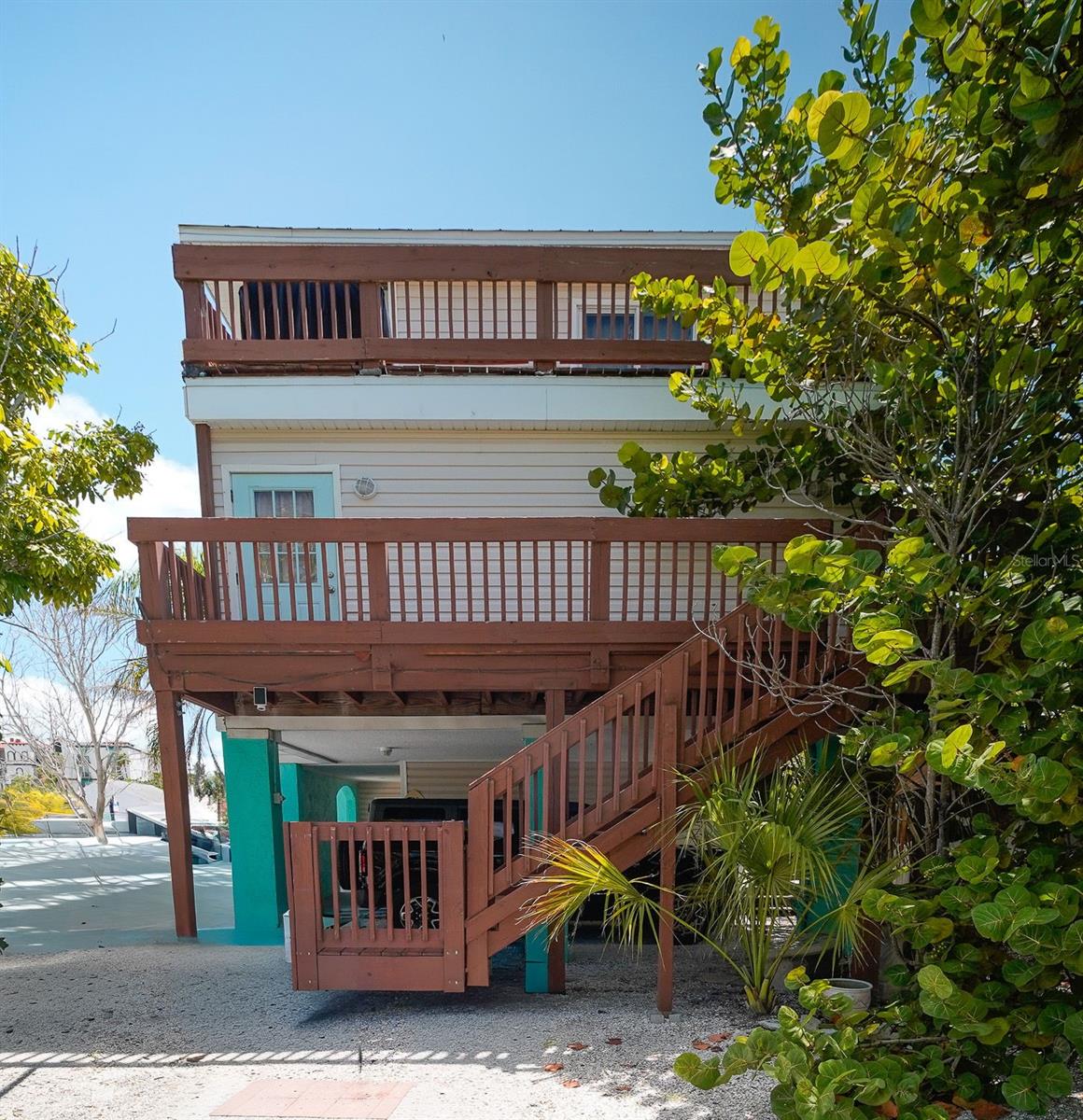 12201 GULF BLVD — photo 43