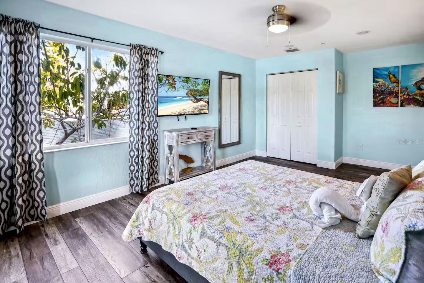 12201 GULF BLVD — photo 24