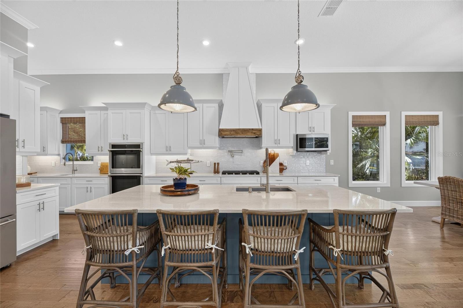 825 MANNS HARBOR DR — photo 29