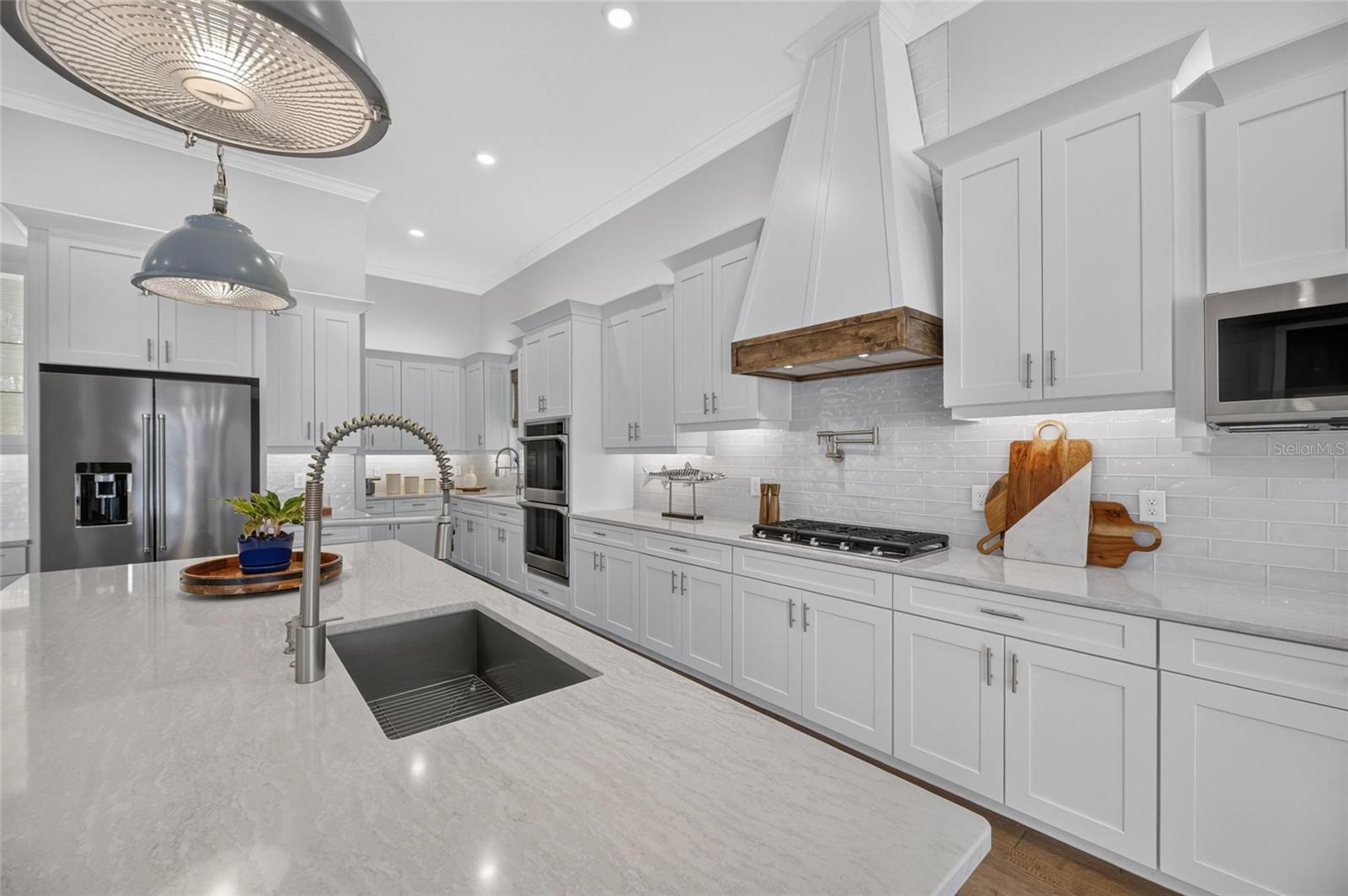 825 MANNS HARBOR DR — photo 26