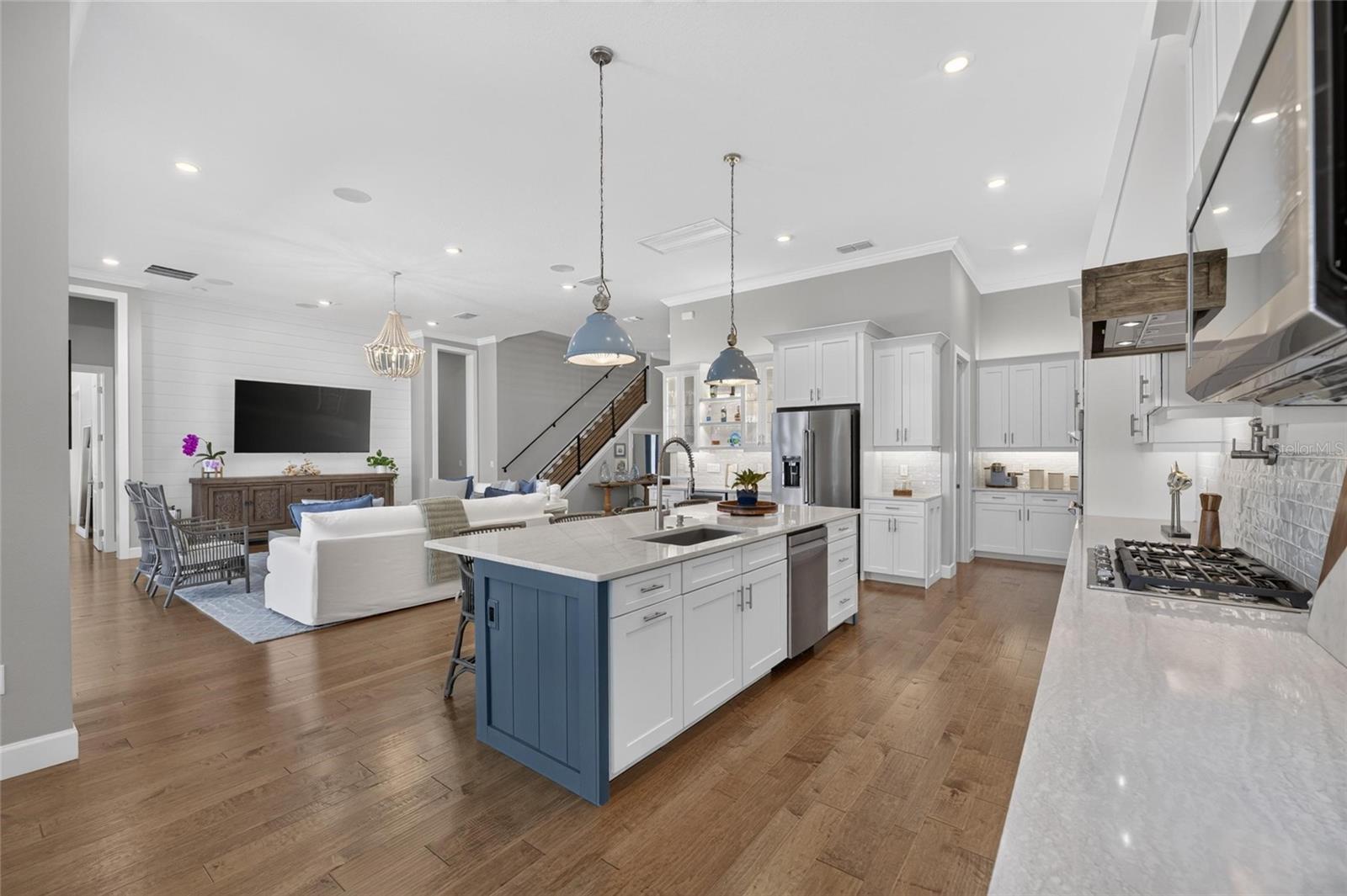 825 MANNS HARBOR DR — photo 28
