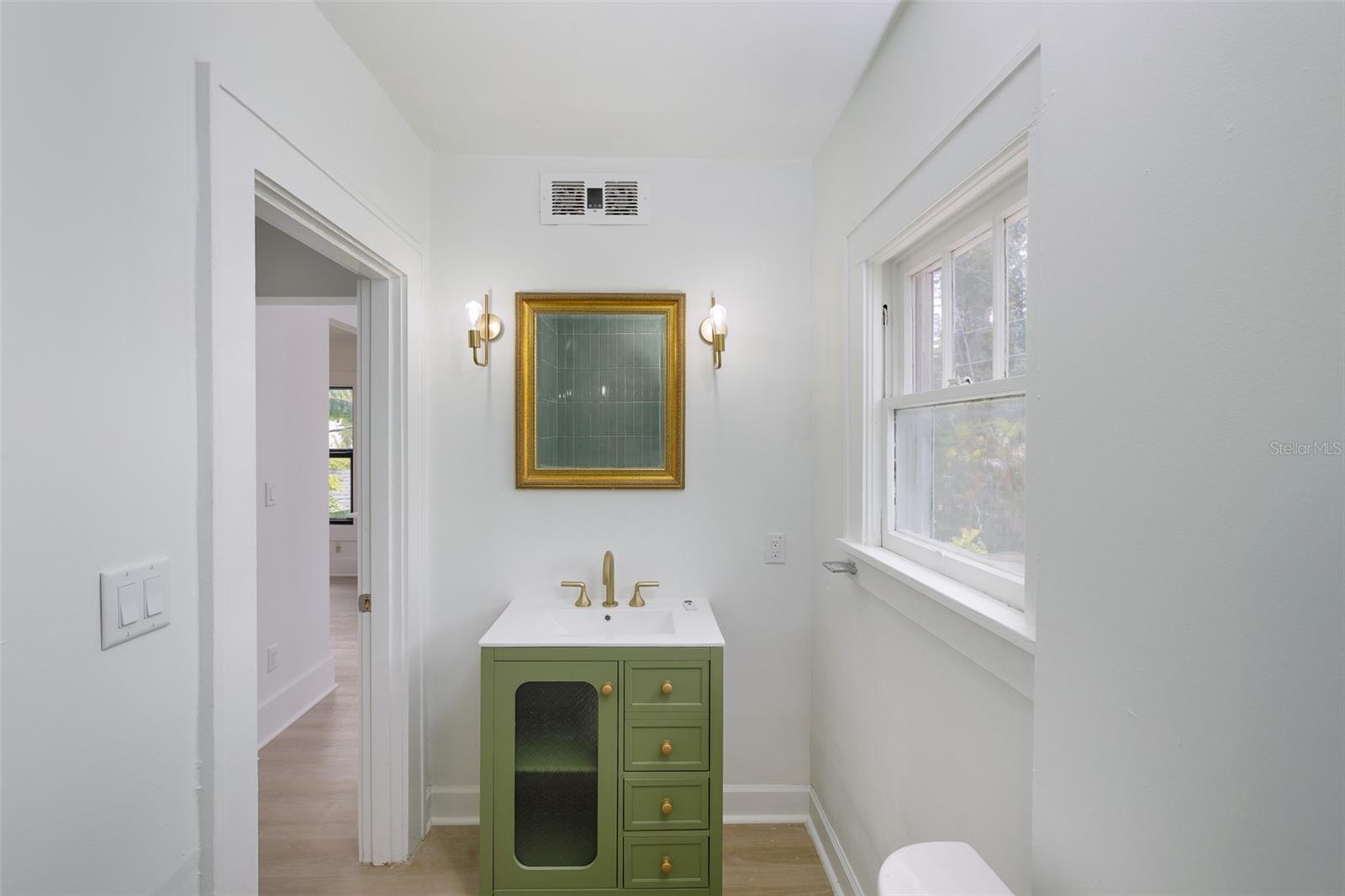 618 N 7TH AVE #B — photo 12