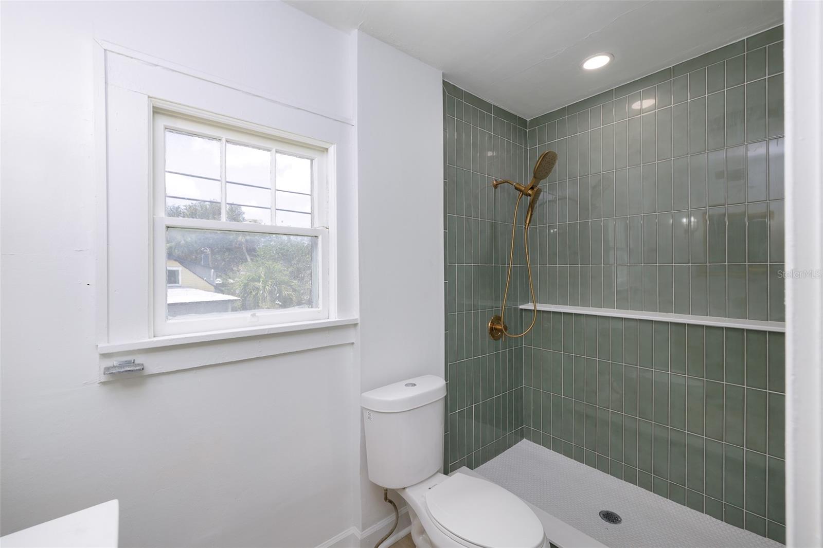 618 N 7TH AVE #B — photo 11