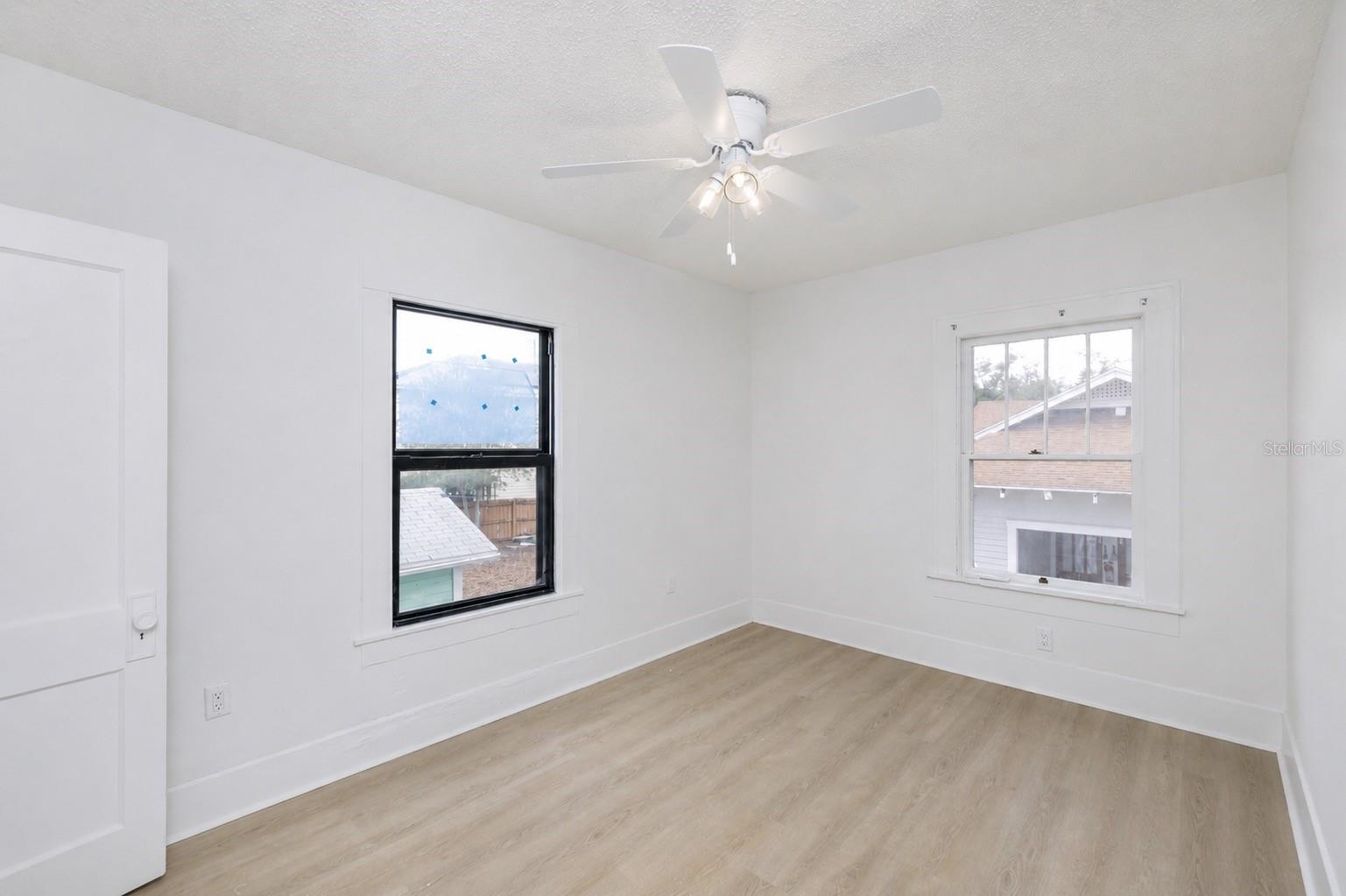 618 N 7TH AVE #B — photo 30