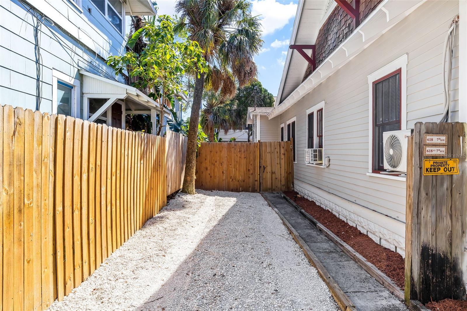 618 N 7TH AVE #B — photo 14