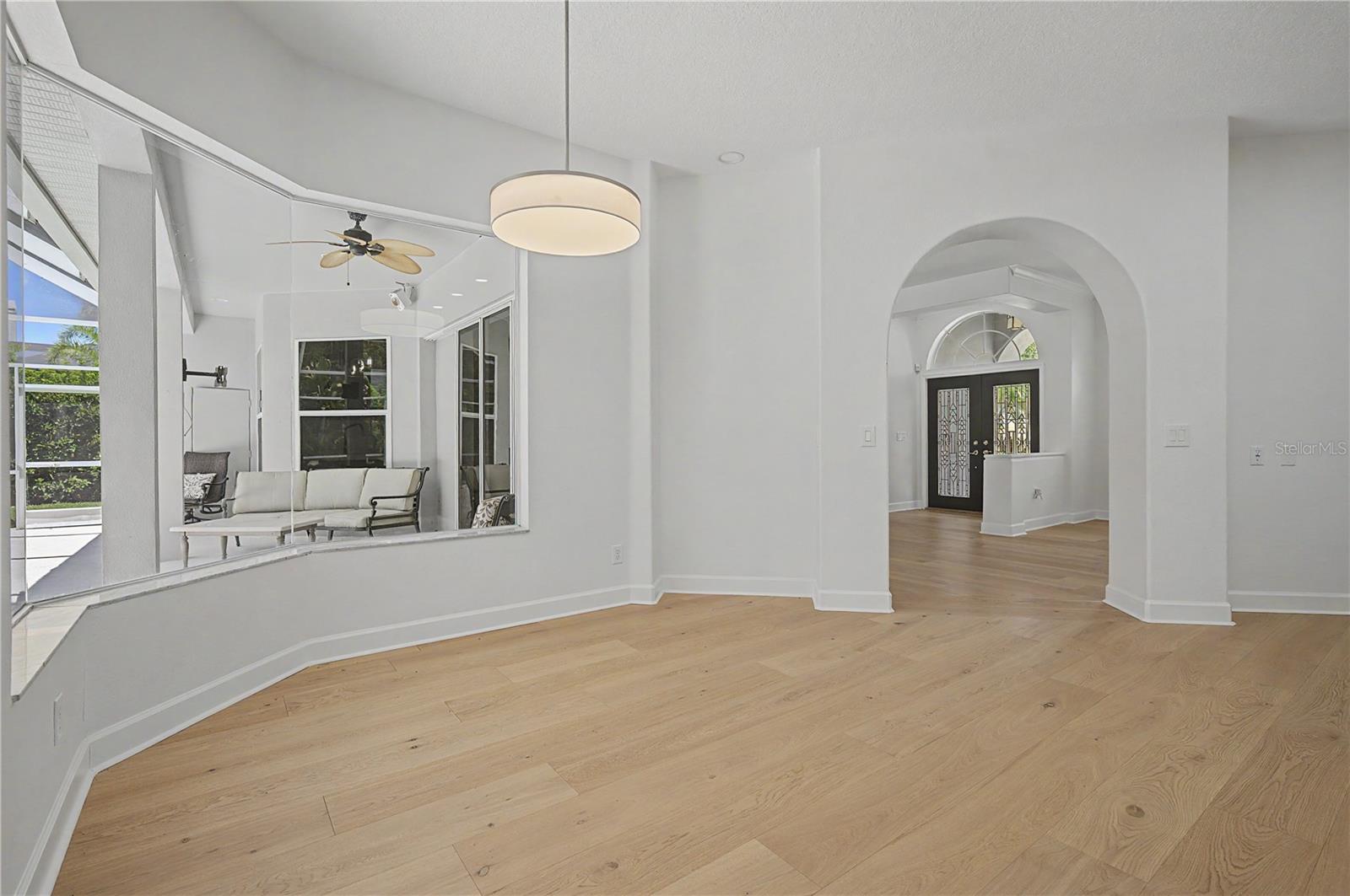 3692 JOHNATHON AVE — photo 23