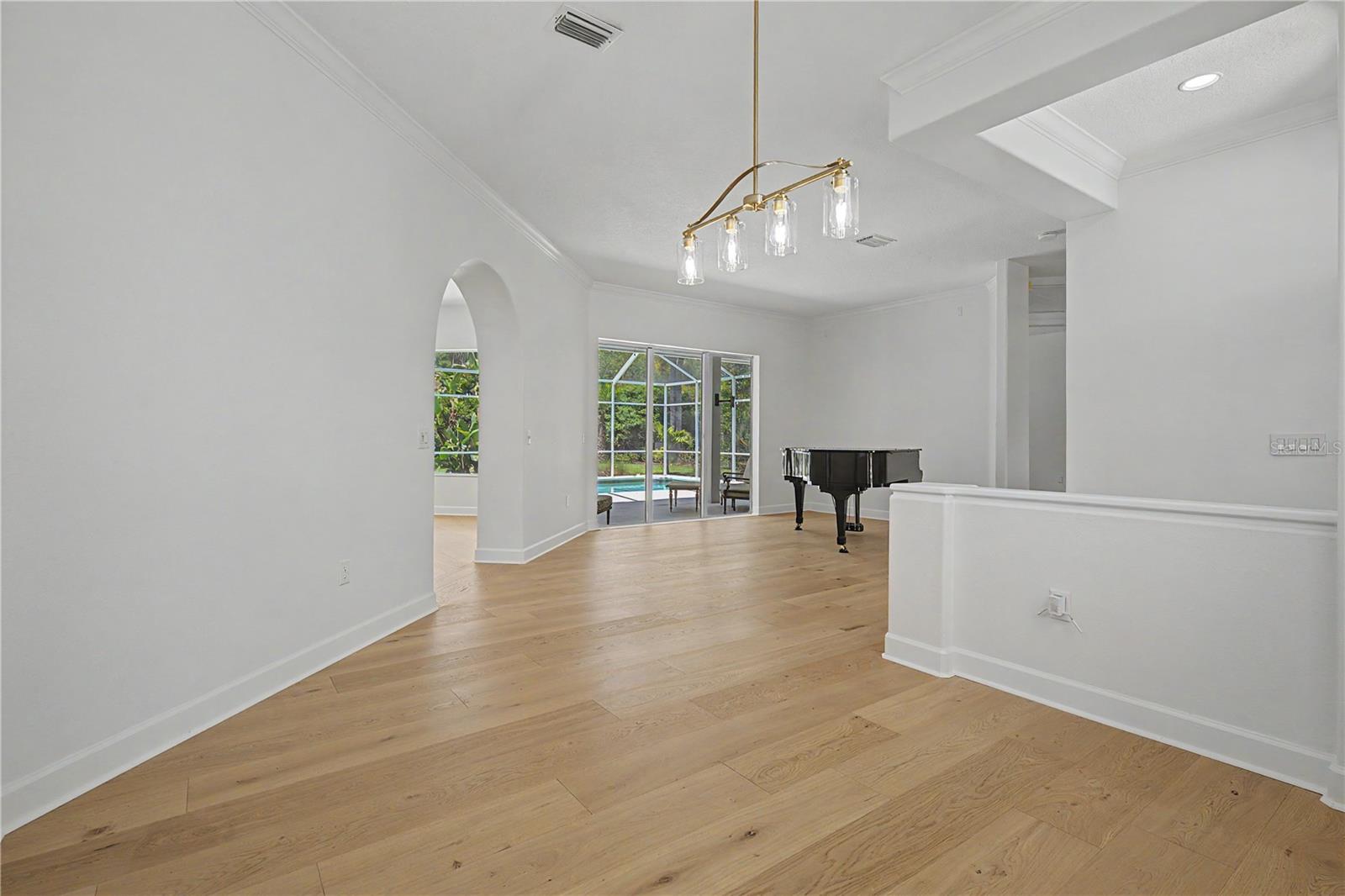 3692 JOHNATHON AVE — photo 8