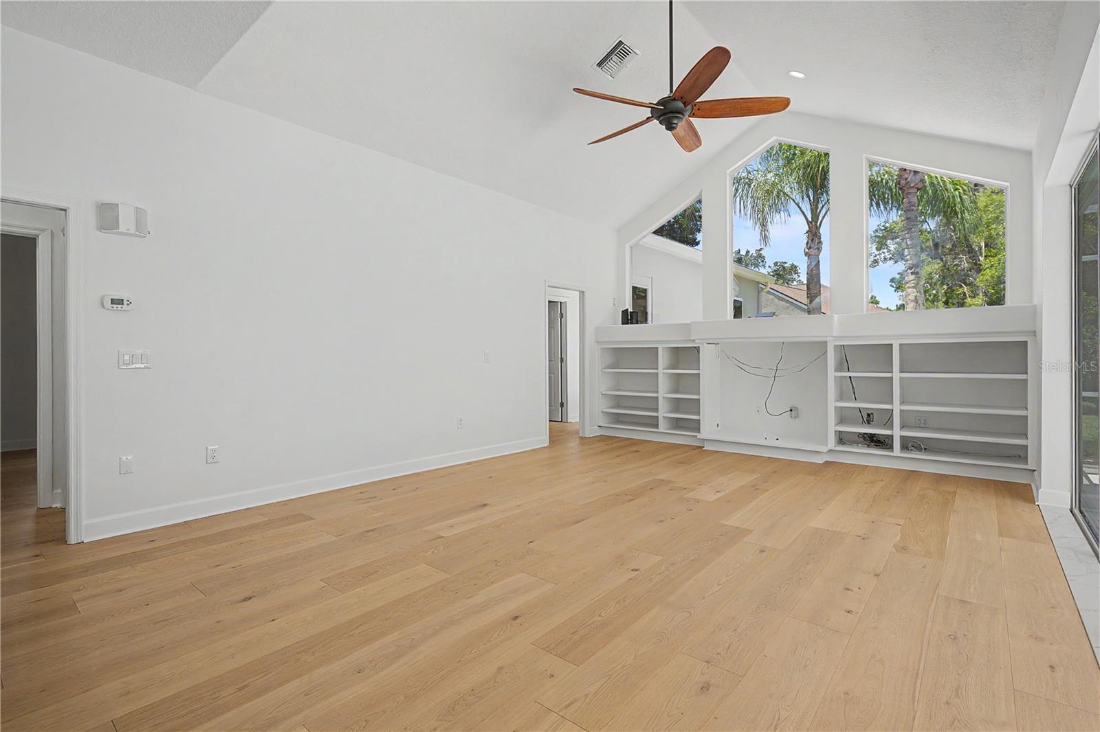 3692 JOHNATHON AVE — photo 25