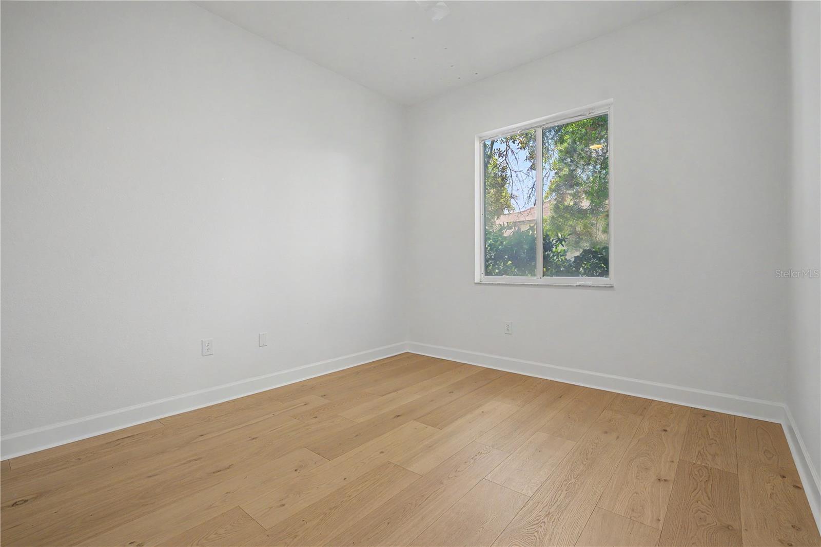 3692 JOHNATHON AVE — photo 43