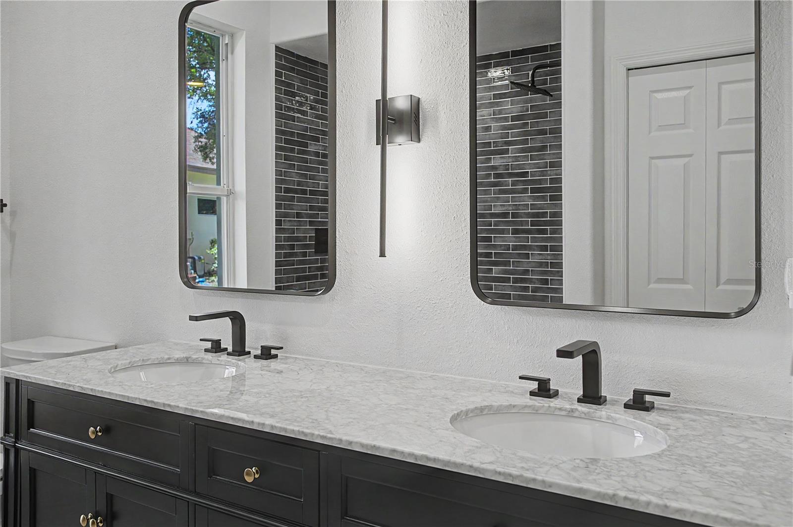 3692 JOHNATHON AVE — photo 46