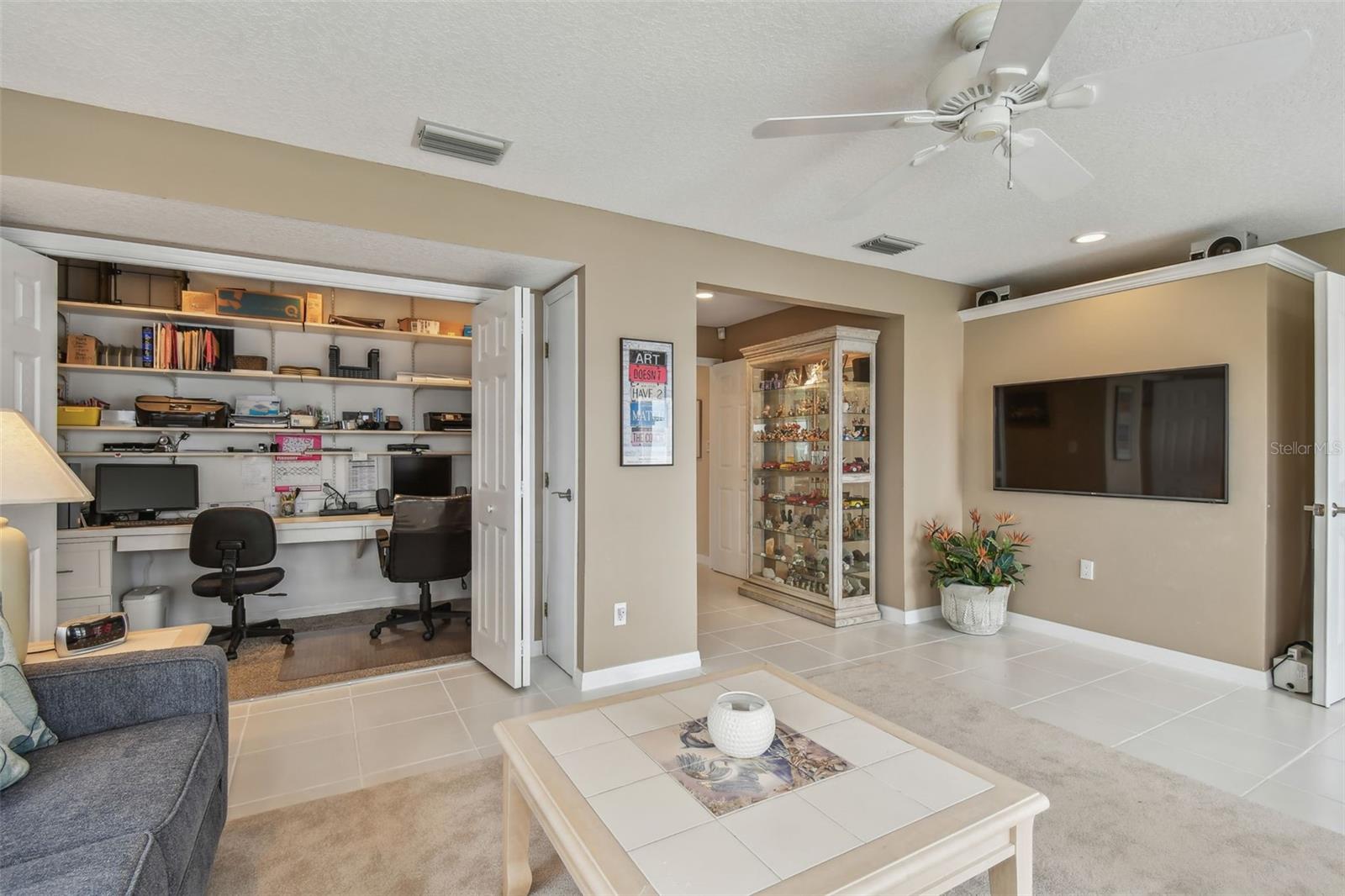 119 CARLYLE CIR — photo 43