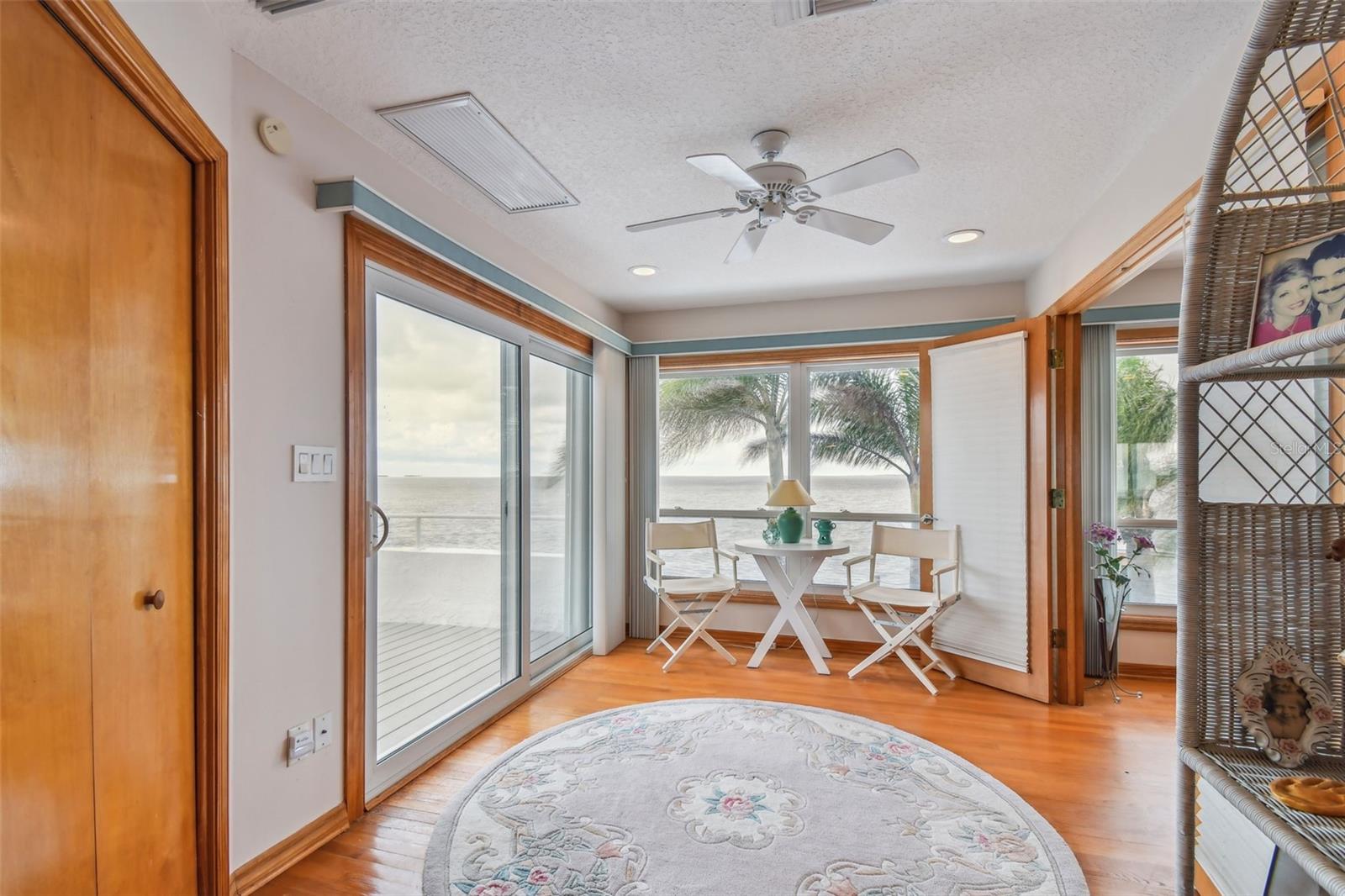 119 CARLYLE CIR — photo 48