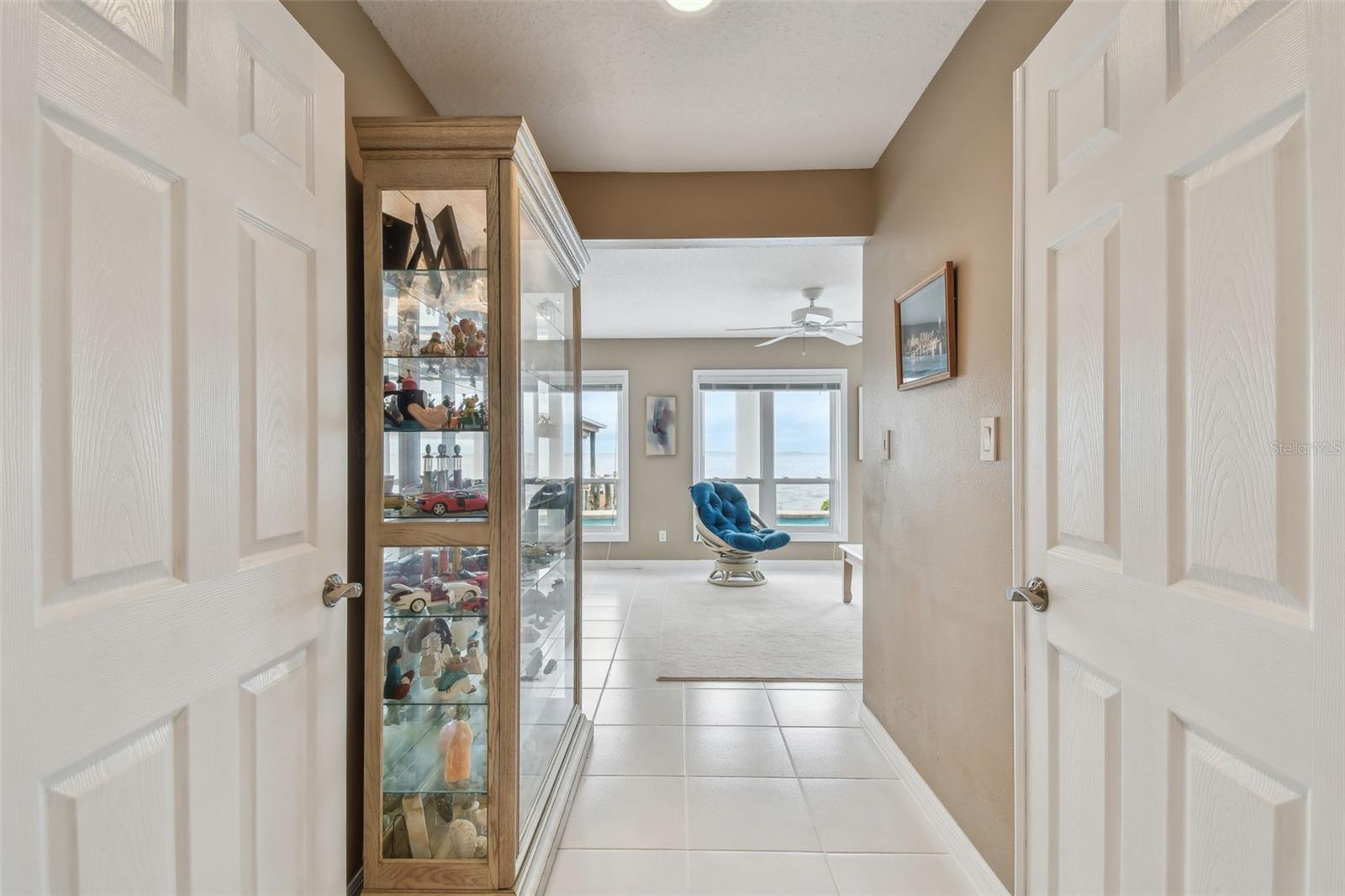 119 CARLYLE CIR — photo 39