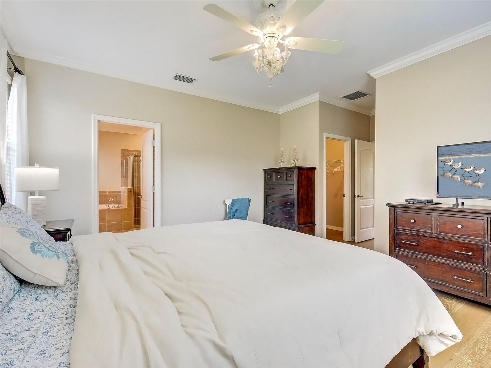 12390 CINQUETERRE DR — photo 47