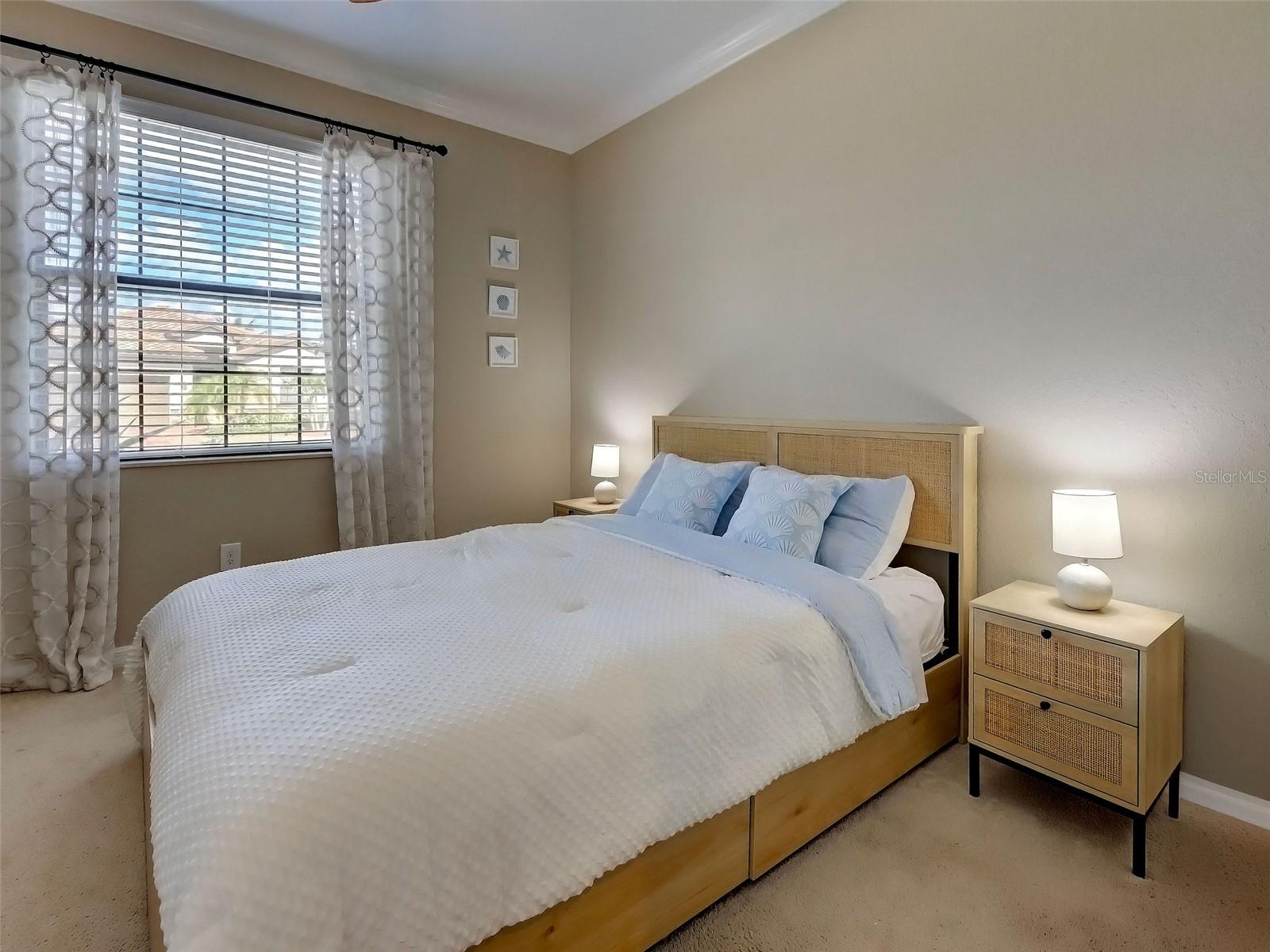 12390 CINQUETERRE DR — photo 16