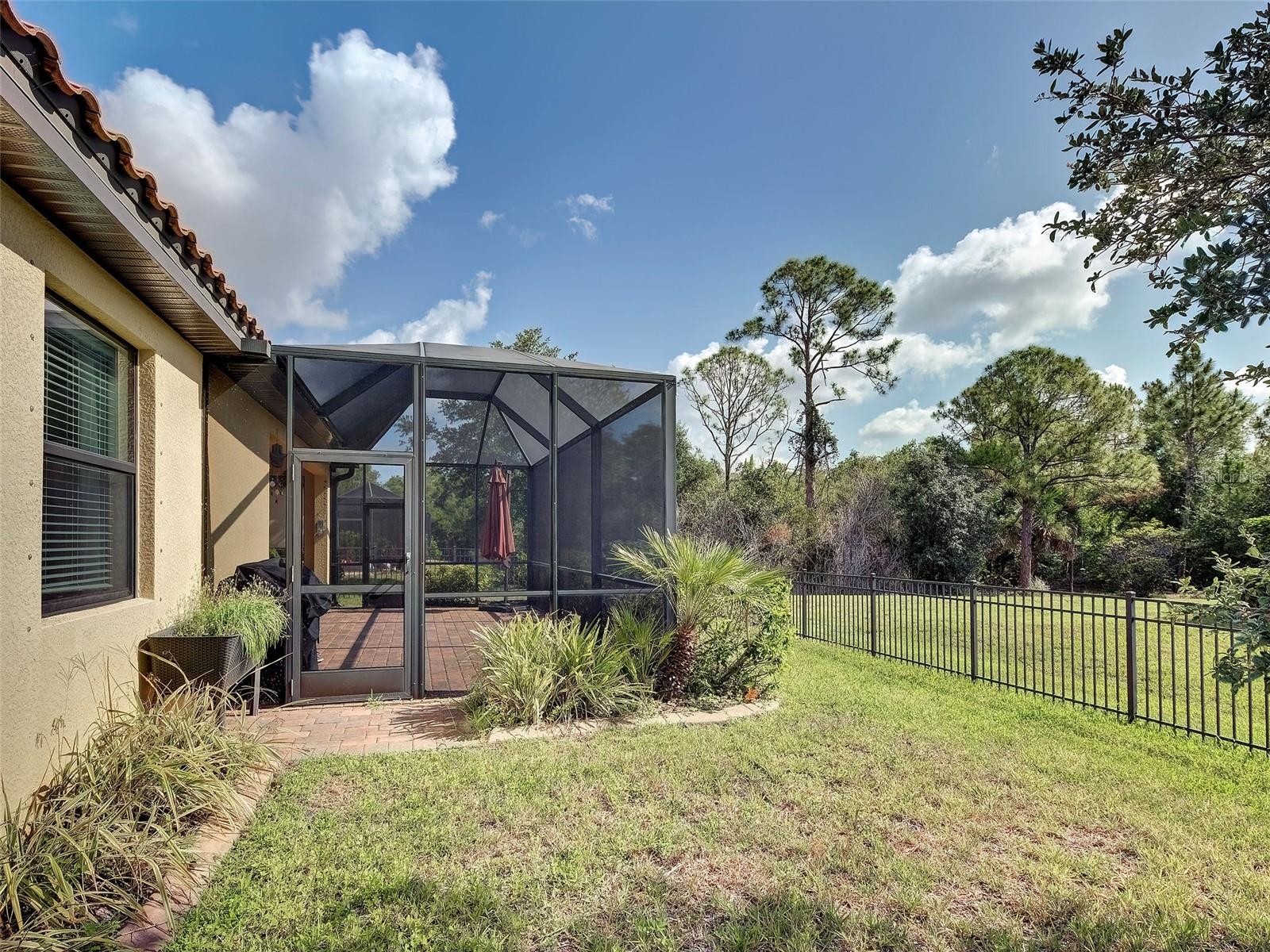 12390 CINQUETERRE DR — photo 8