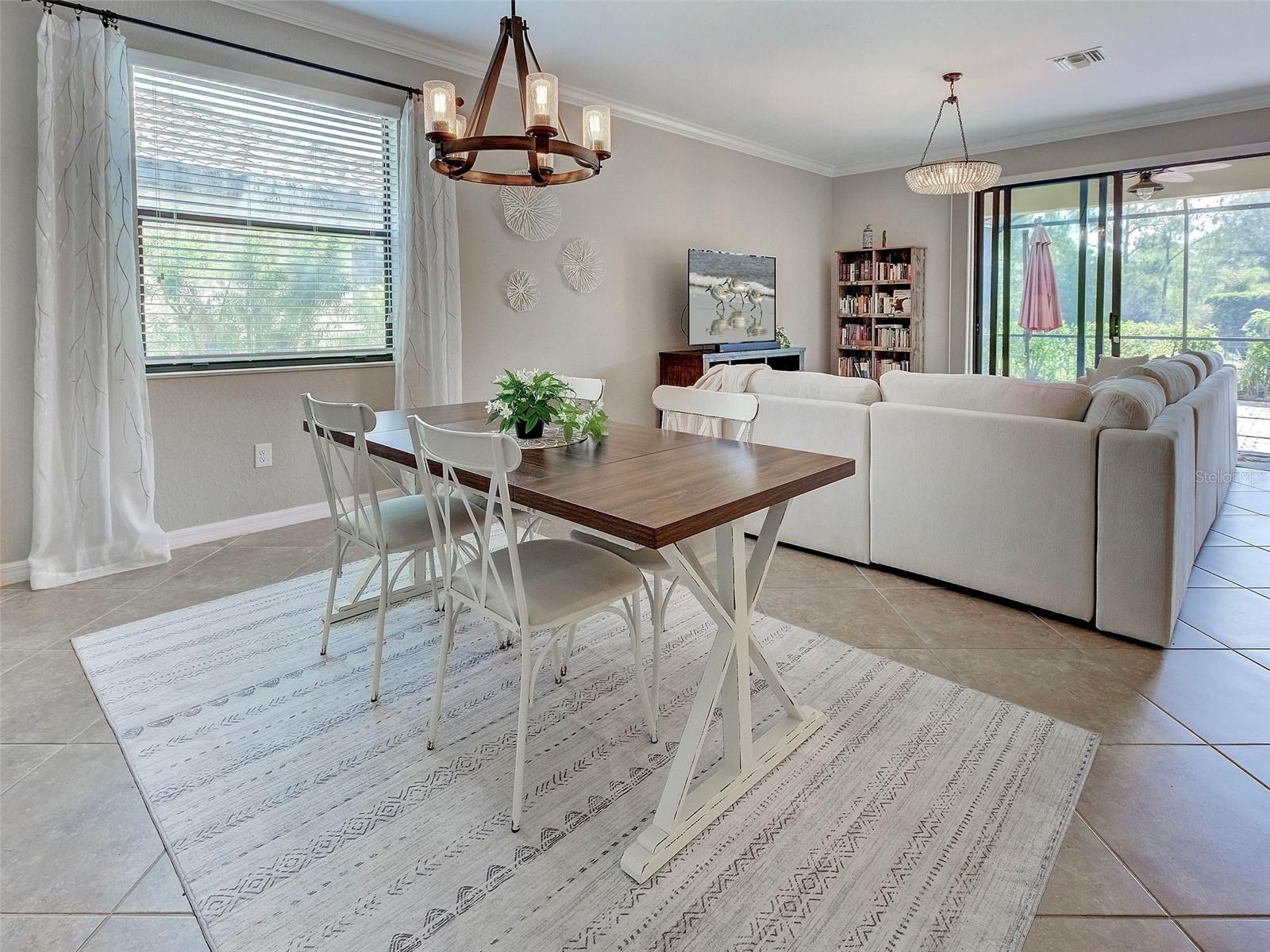 12390 CINQUETERRE DR — photo 36