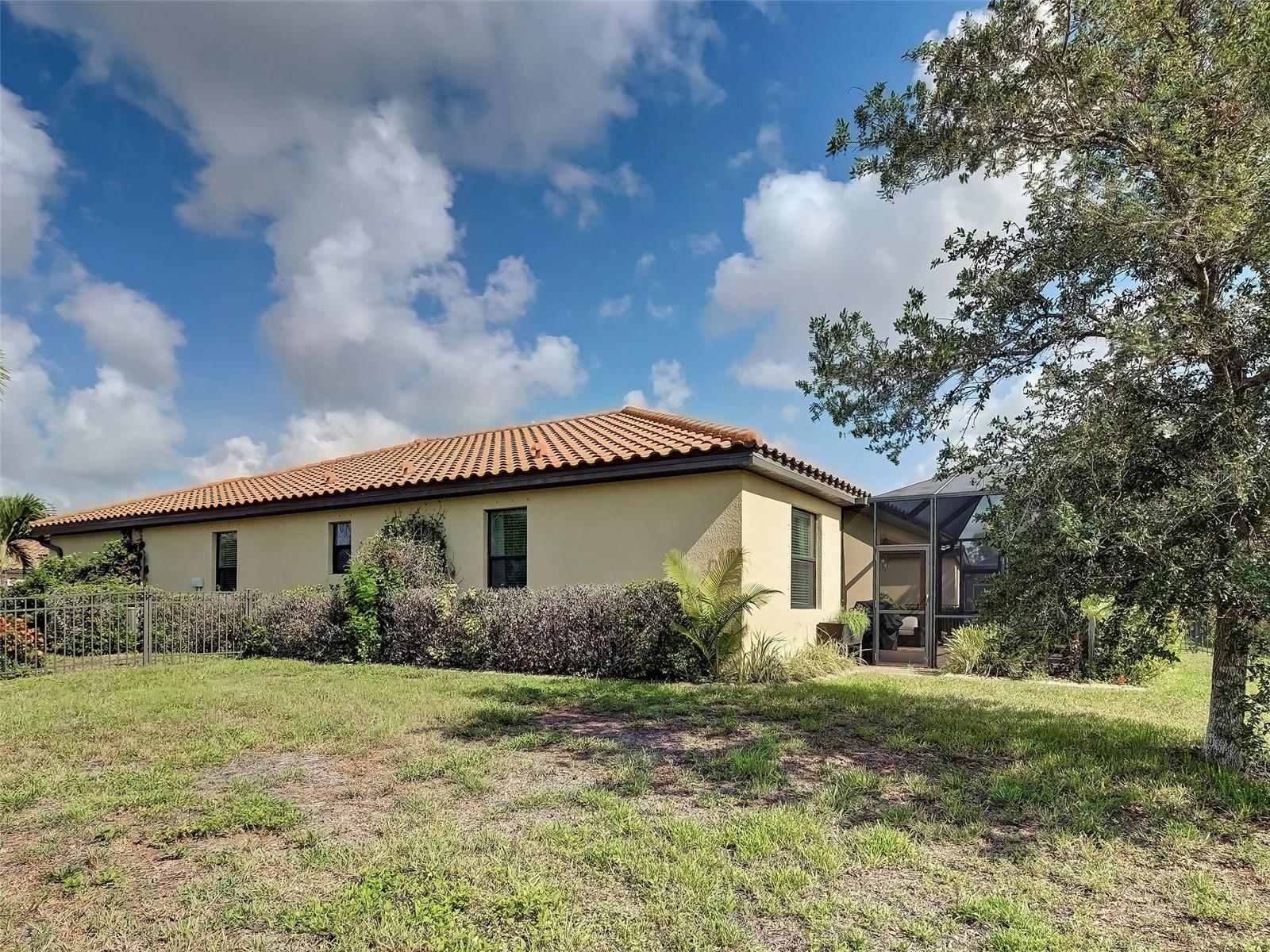 12390 CINQUETERRE DR — photo 7