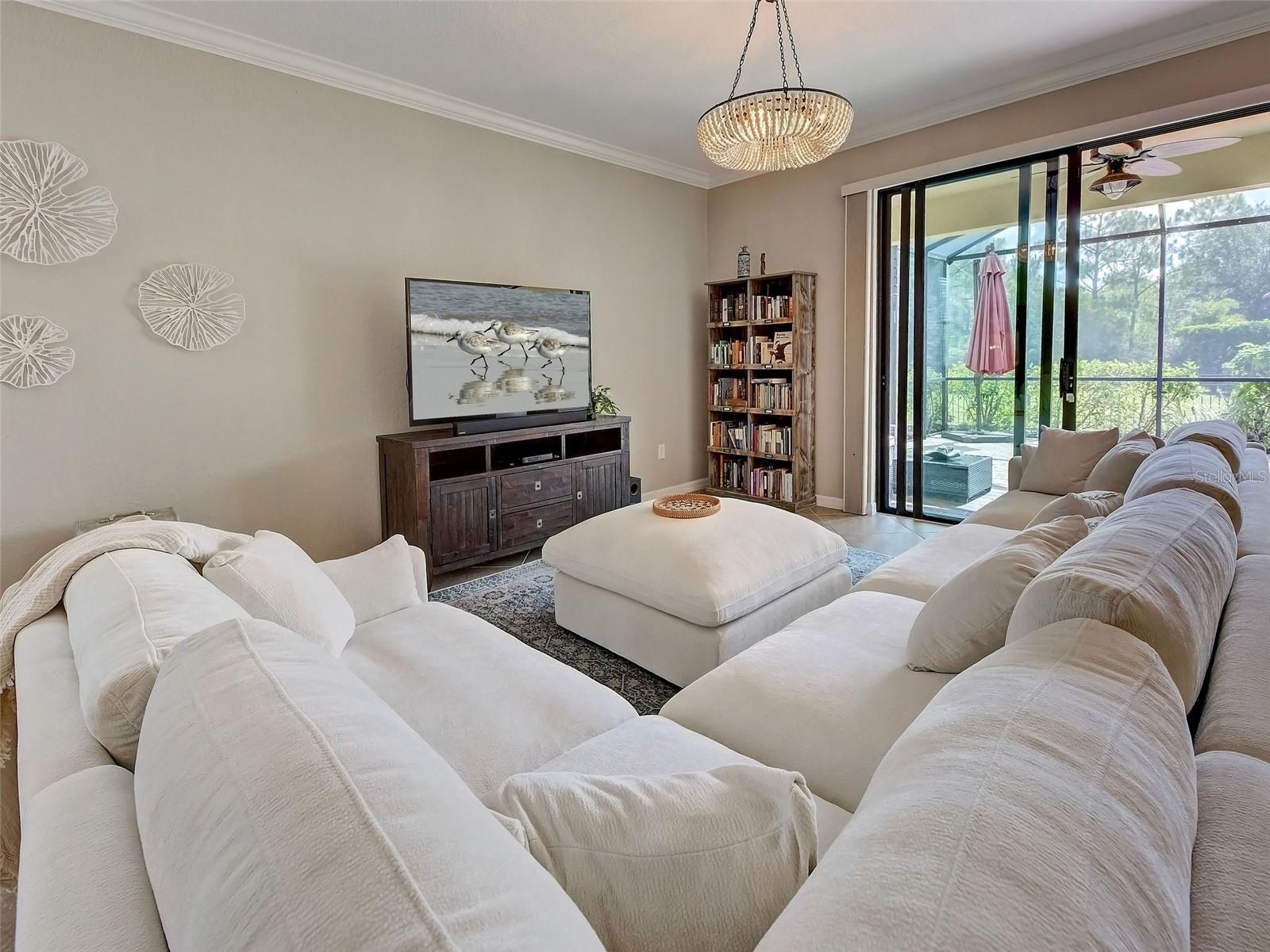 12390 CINQUETERRE DR — photo 31