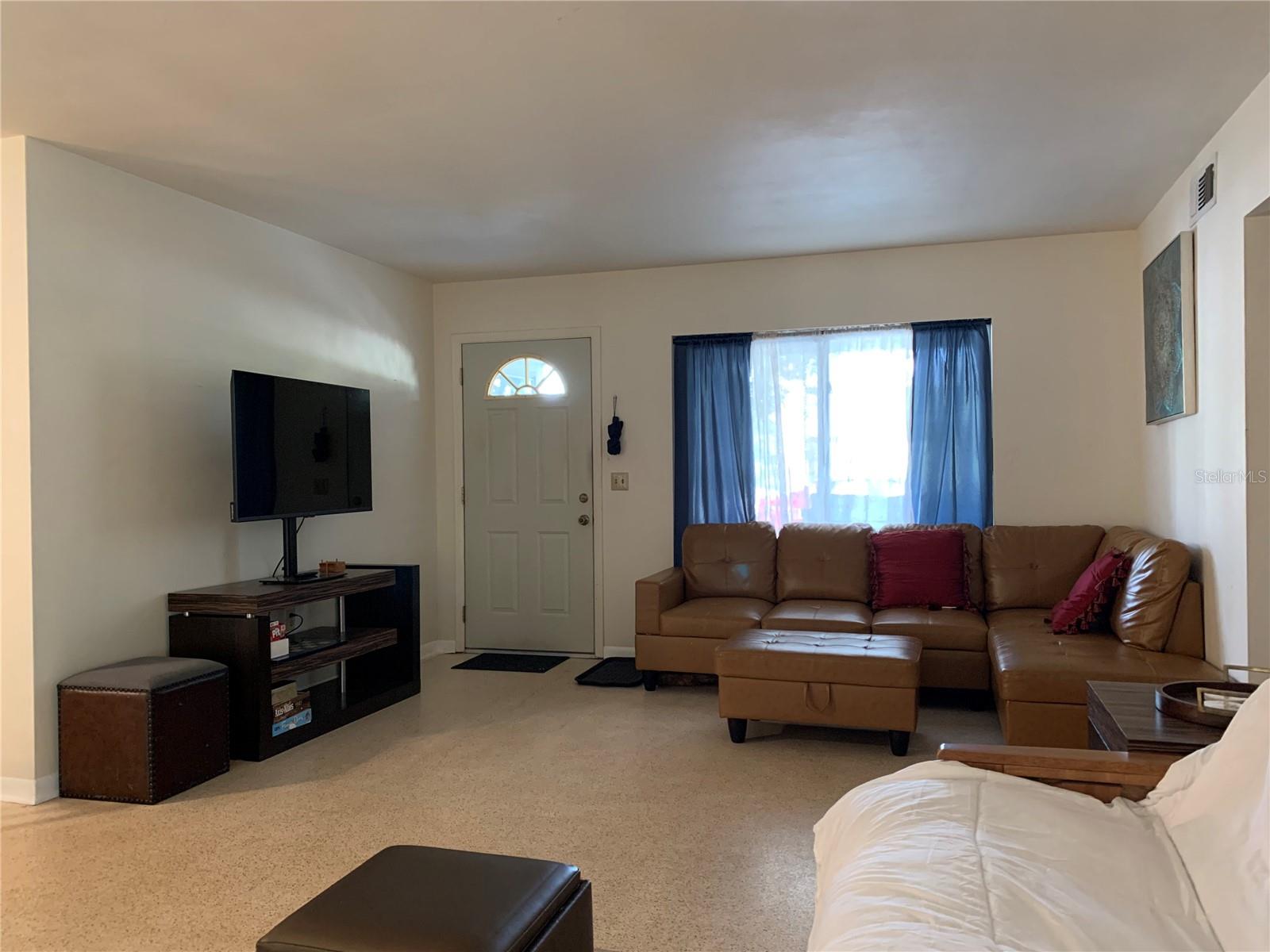 1750 DRUID RD E — photo 13