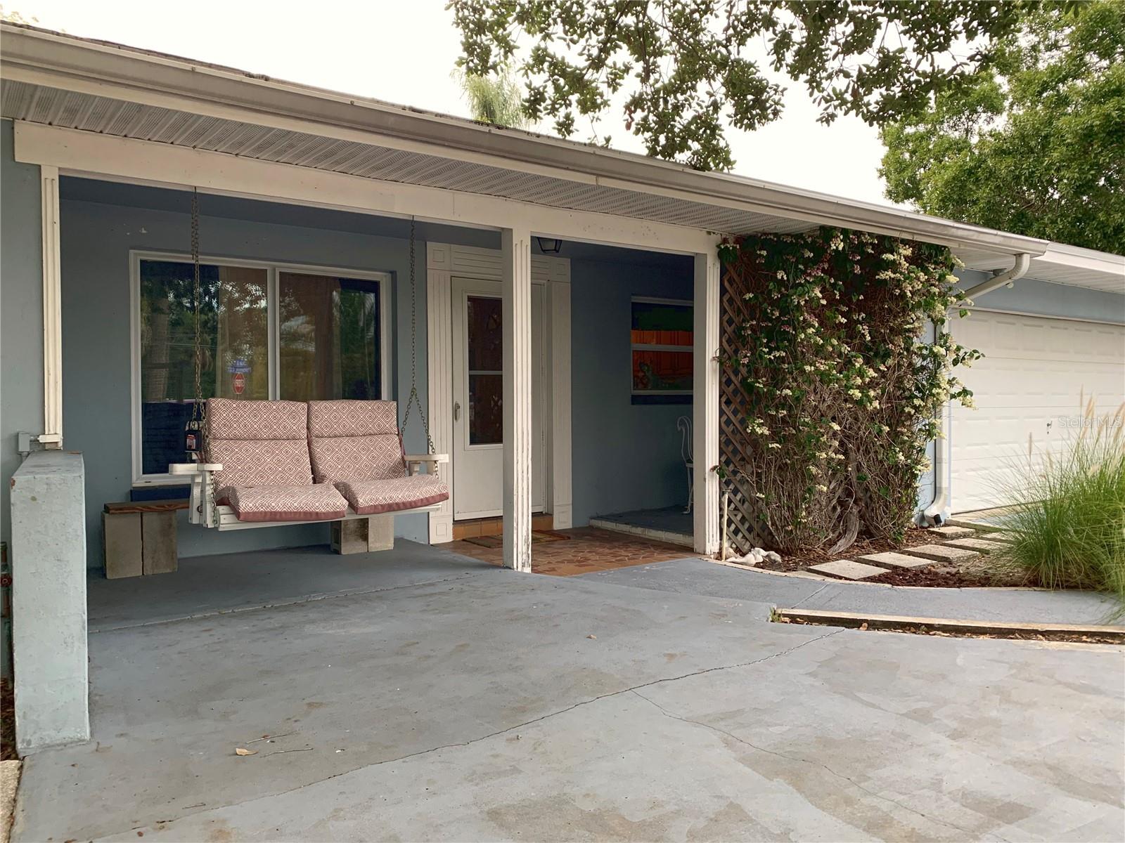 1750 DRUID RD E — photo 36
