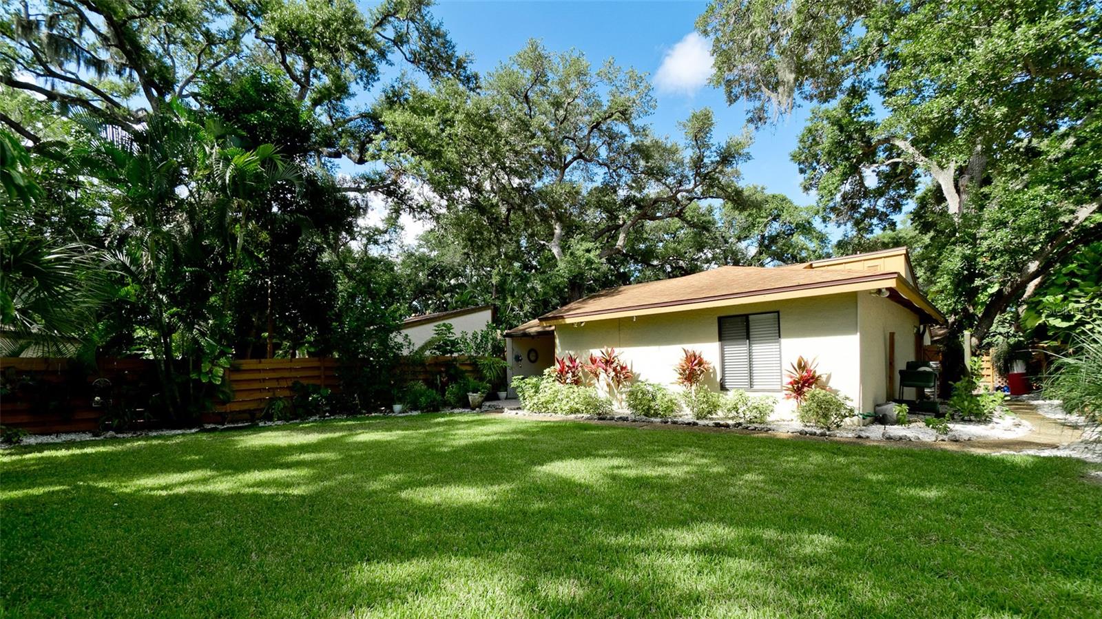 2407 QUAIL CT — photo 24