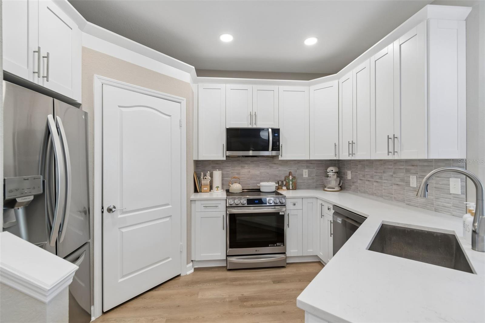 708 SEABOARD PL #708 — photo 12