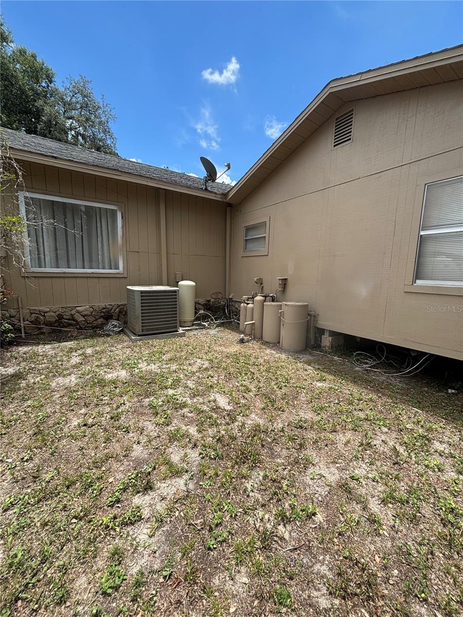 13232 BLISSFIELD RD — photo 21