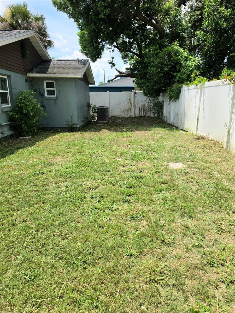 709 E 119TH AVE — photo 17
