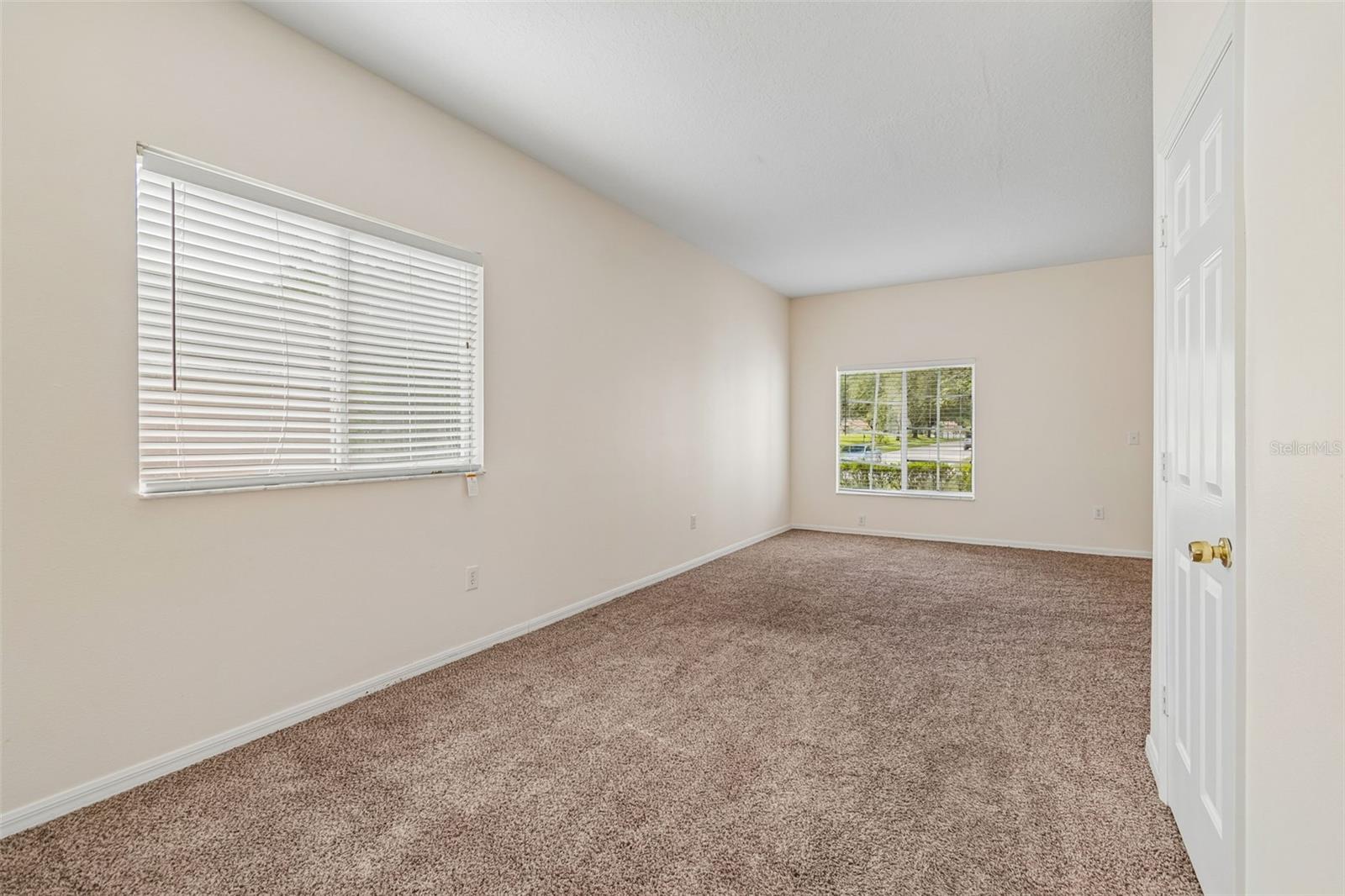 3307 PINE TOP DR — photo 24