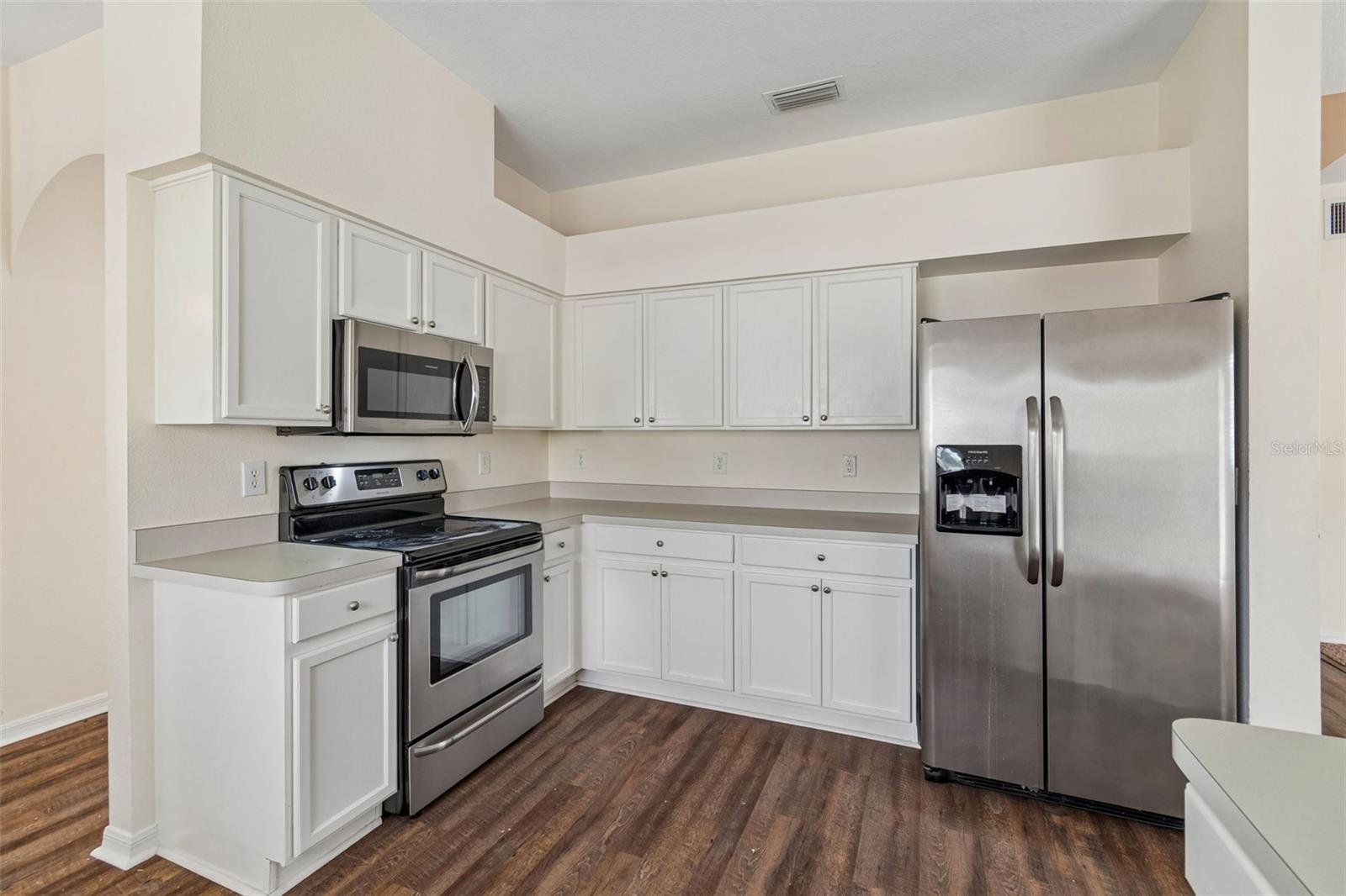 3307 PINE TOP DR — photo 20