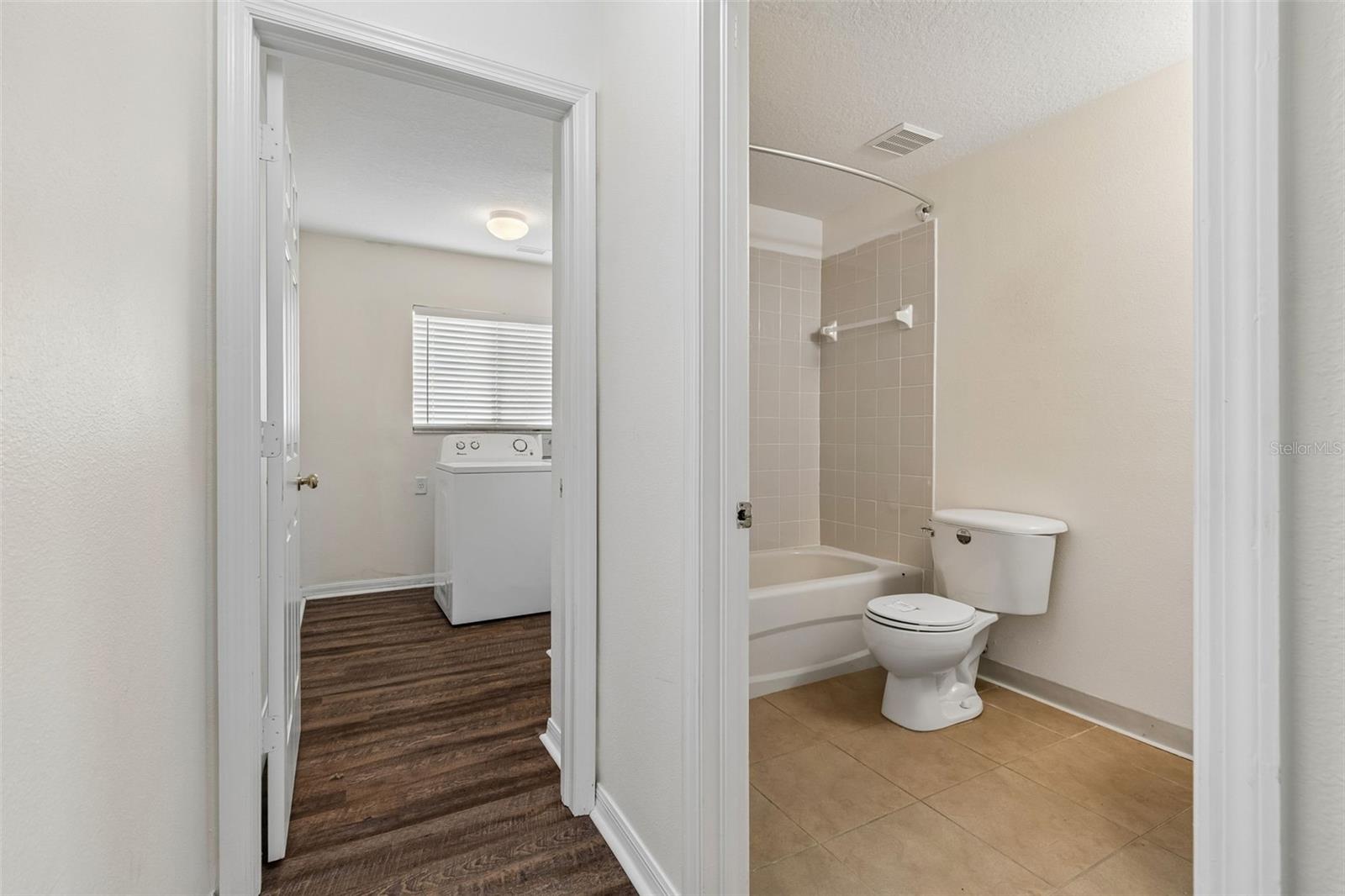 3307 PINE TOP DR — photo 8