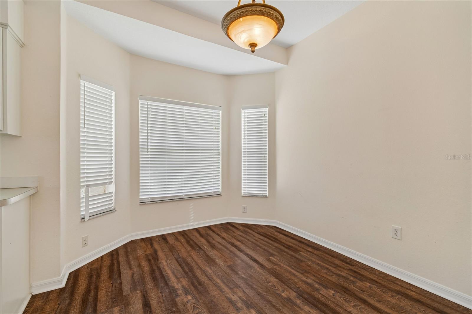 3307 PINE TOP DR — photo 23