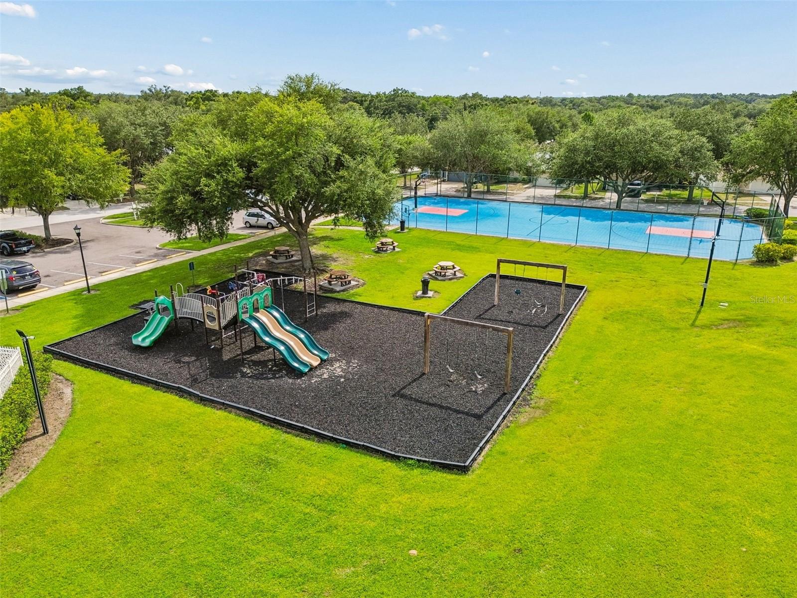3307 PINE TOP DR — photo 62