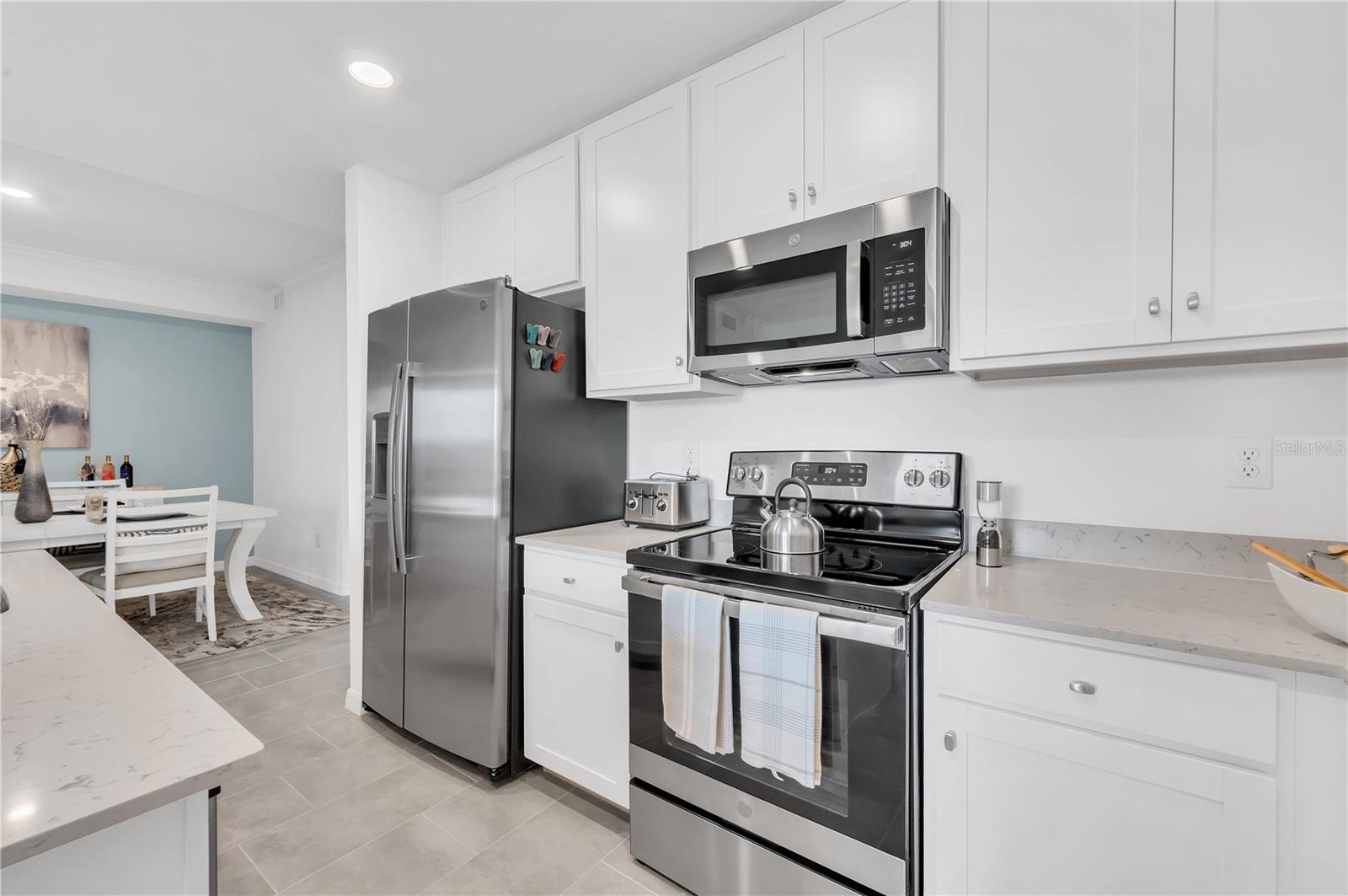 18114 GAWTHROP DR #201 — photo 3