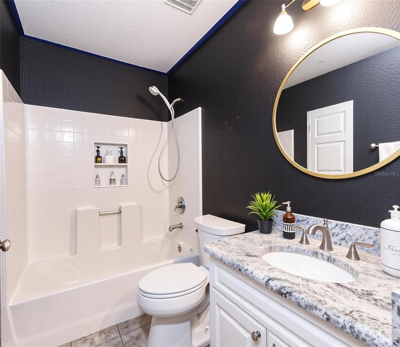 8457 BRISTOL AVE — photo 24
