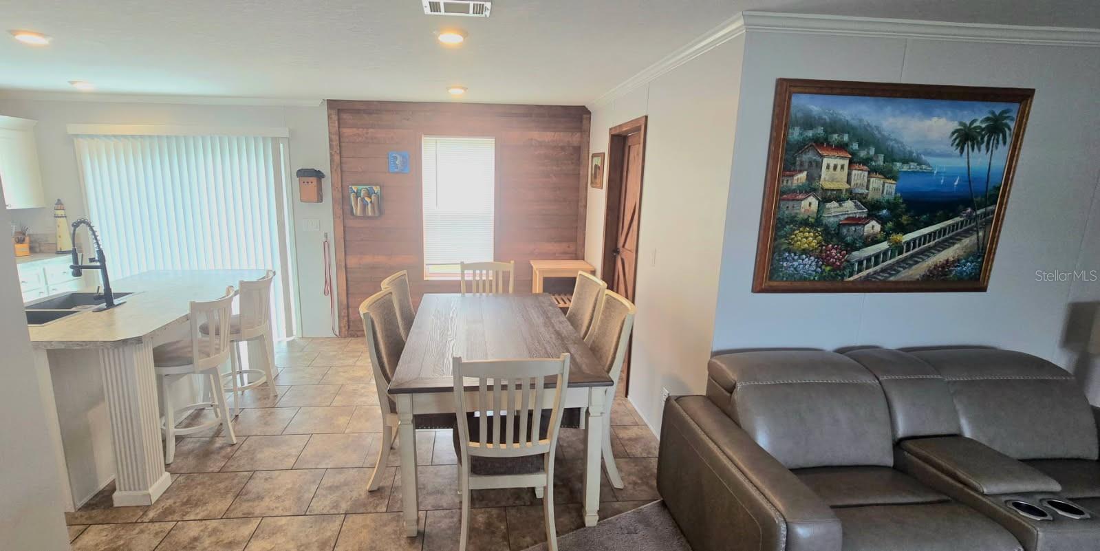 210 PHILADELPHIA CT #17 — photo 4