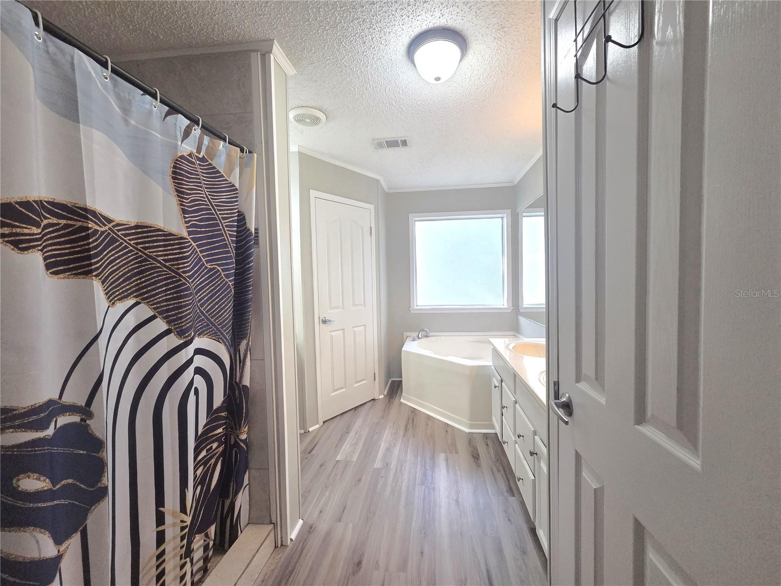 18314 DEASON DR — photo 12
