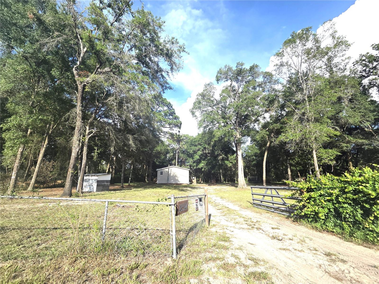 18314 DEASON DR — photo 27