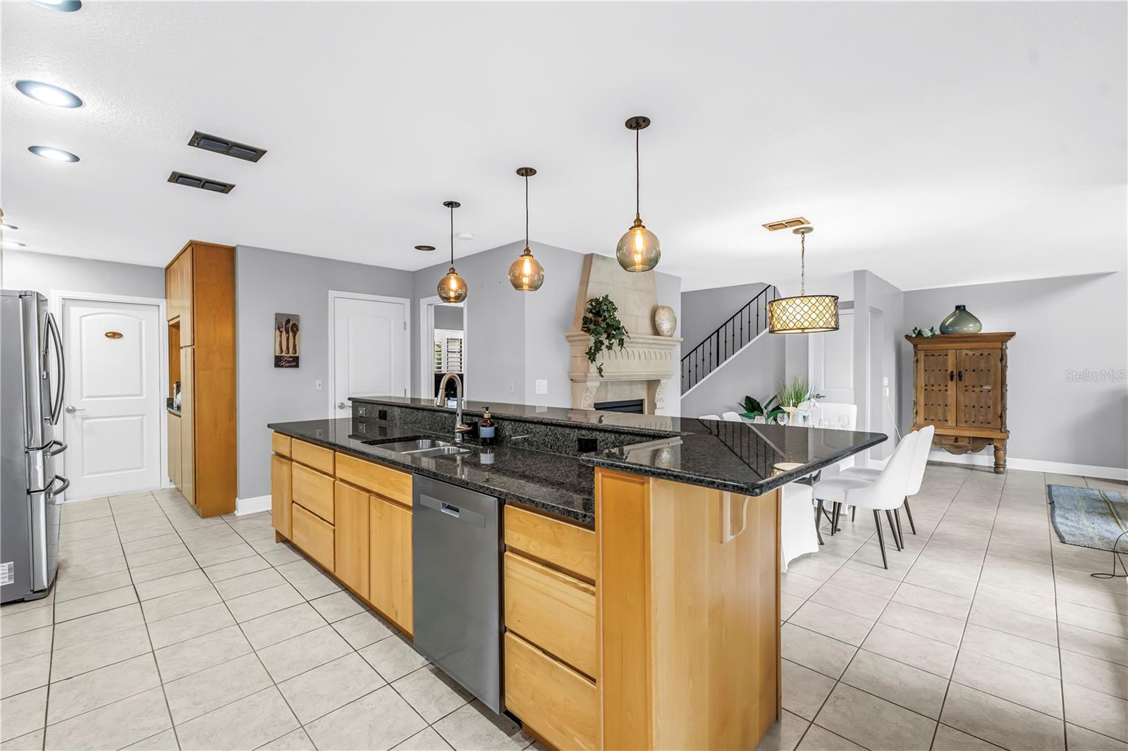 990 SAN CARLOS CT NE — photo 13
