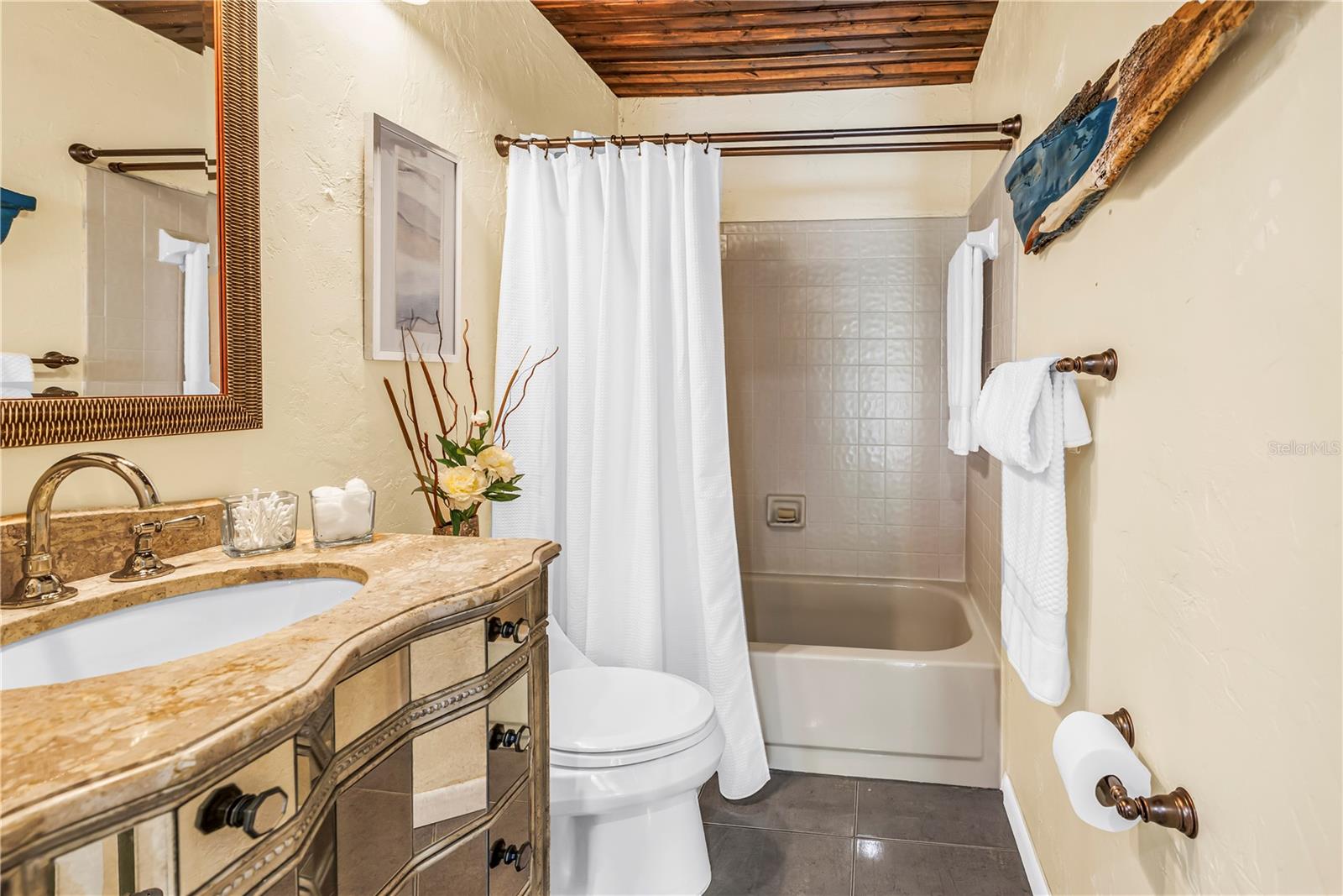 990 SAN CARLOS CT NE — photo 27
