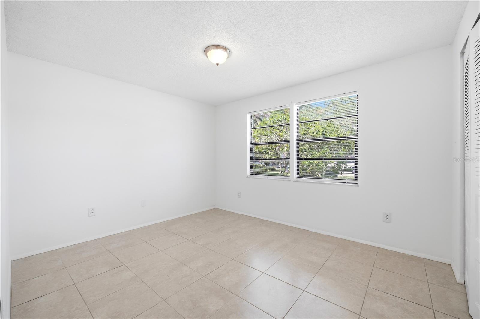 123 LOBLOLLY CT #B — photo 24